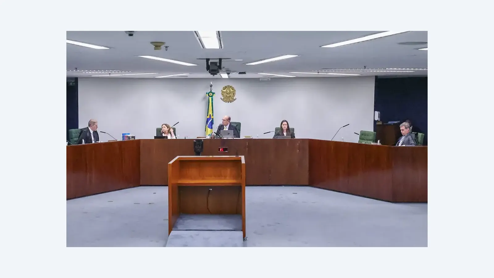 STF decide sobre prisão do banqueiro Daniel Vorcaro nesta sexta-feira