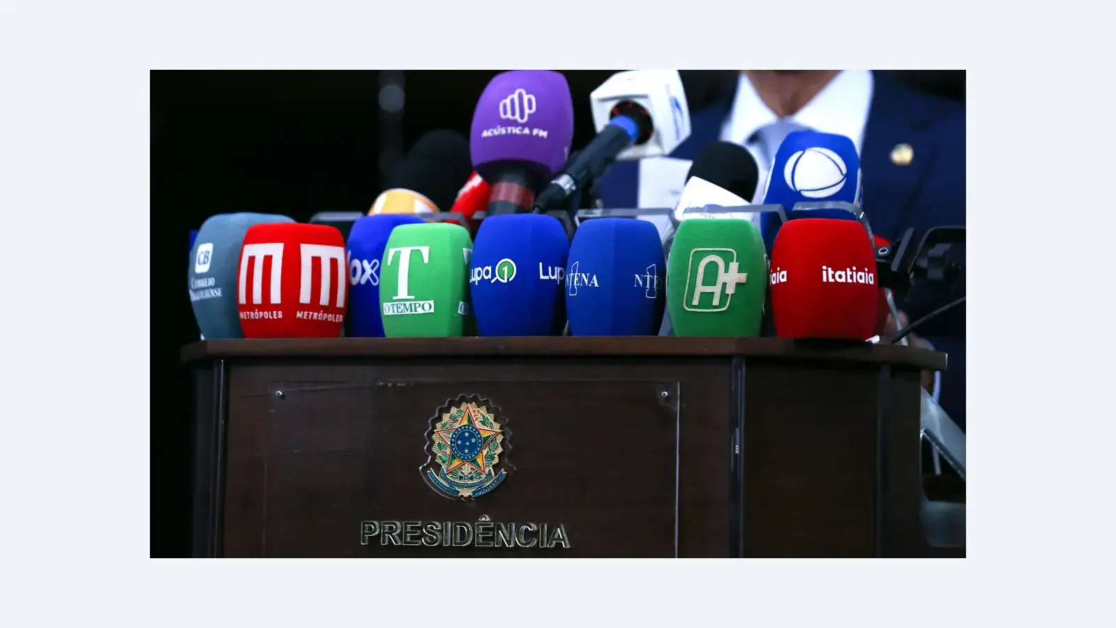 Desafios e precarização marcam o Dia do Jornalista no Brasil