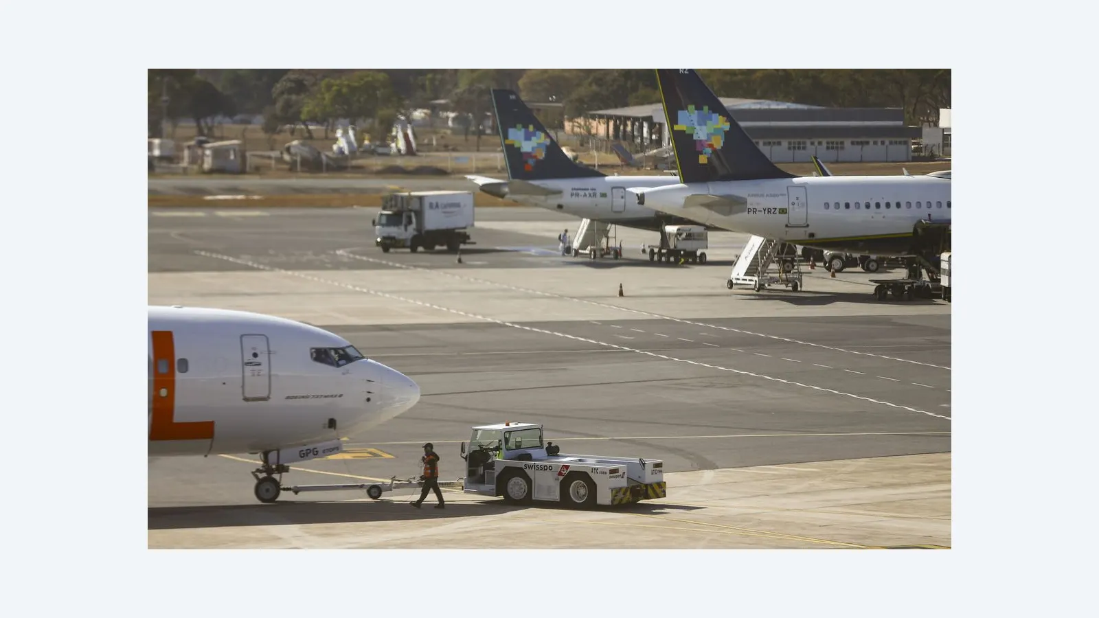 Governo zera imposto sobre combustível de aviação para conter alta dos preços