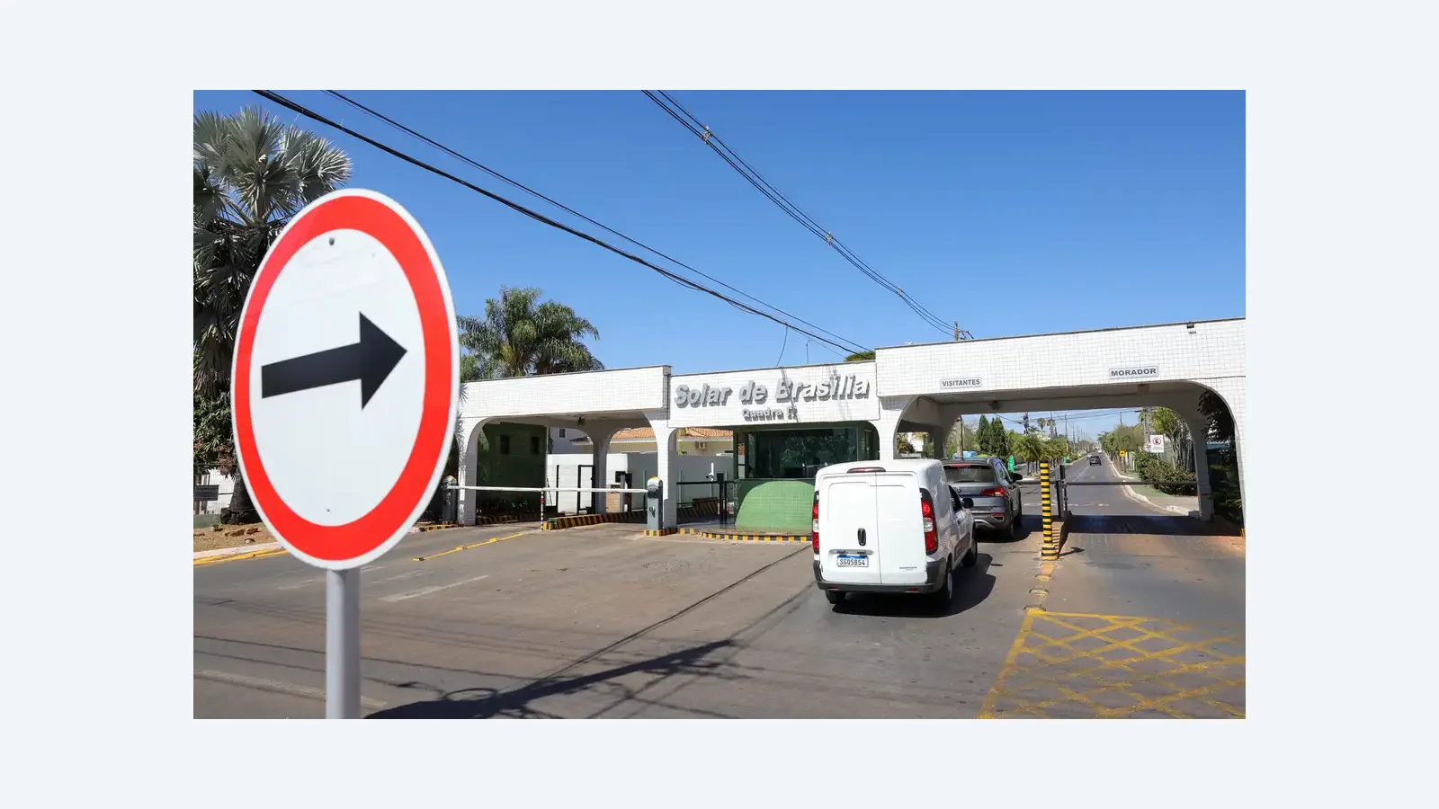 Moraes proíbe drones perto da casa de Bolsonaro em prisão domiciliar