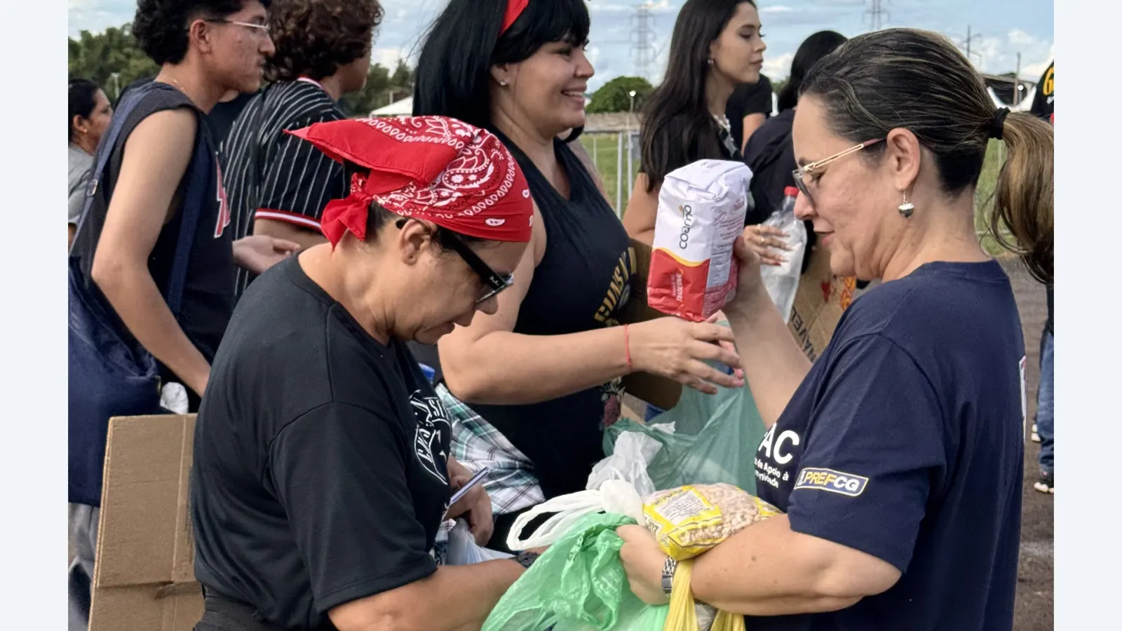 FAC arrecada mais de 11 toneladas de alimentos em 15 dias de abril