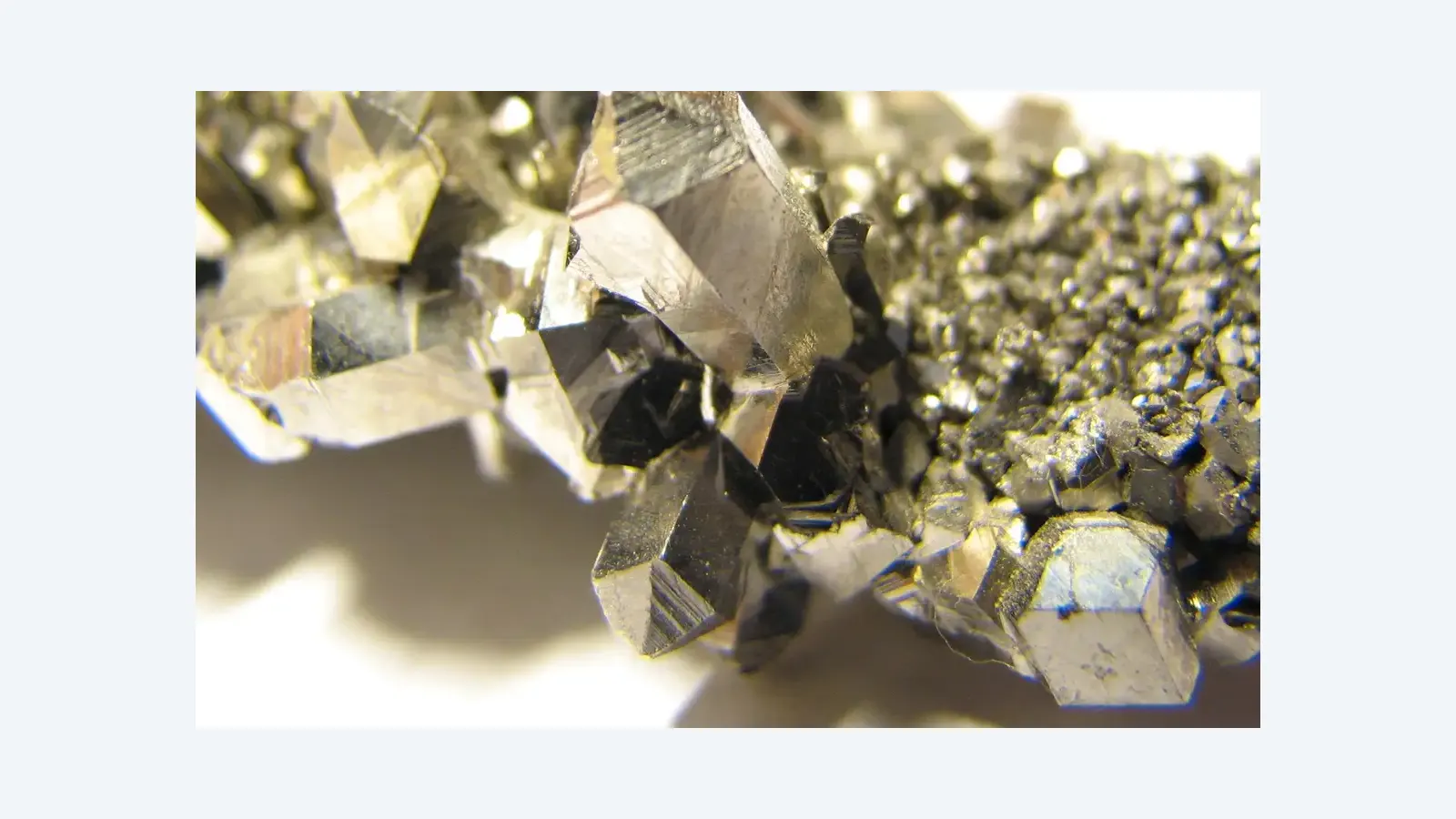 Brasil busca Europa para desenvolver mineração de minerais estratégicos