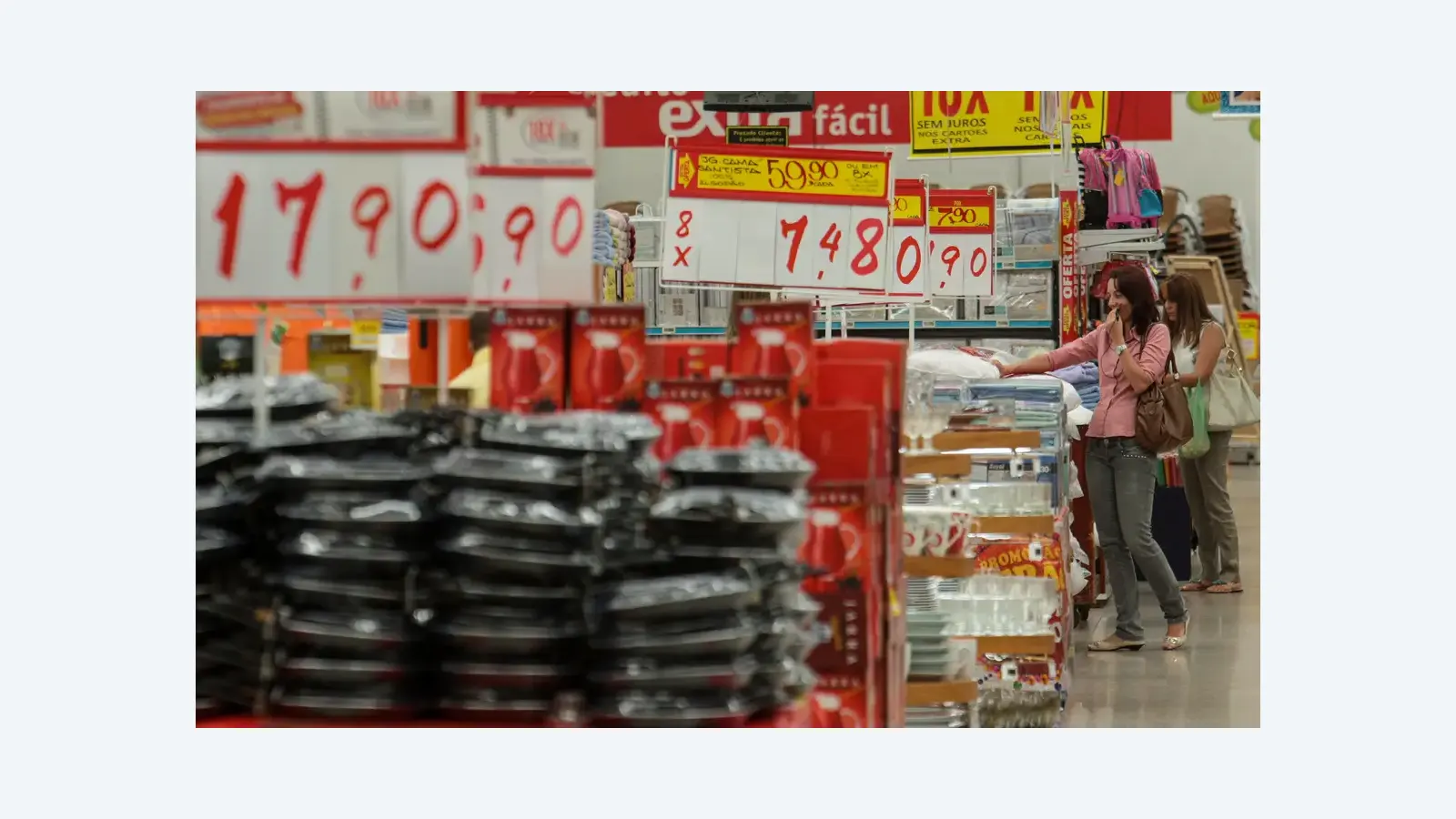 Mercado eleva projeção da inflação para 4,36% em 2026 no Brasil