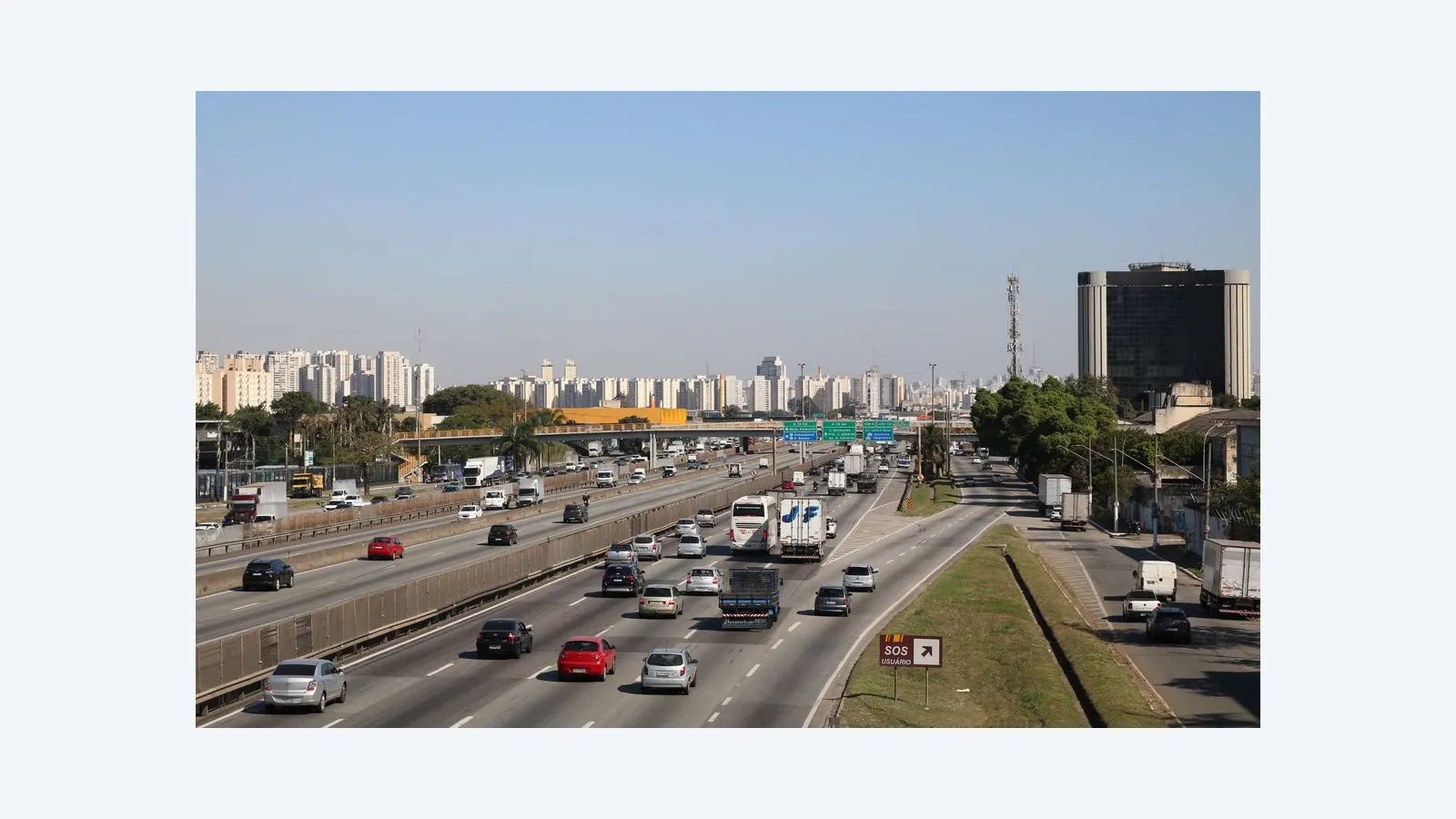 MPRJ solicita suspensão das obras na Via Dutra por risco de alagamentos em Nova Iguaçu