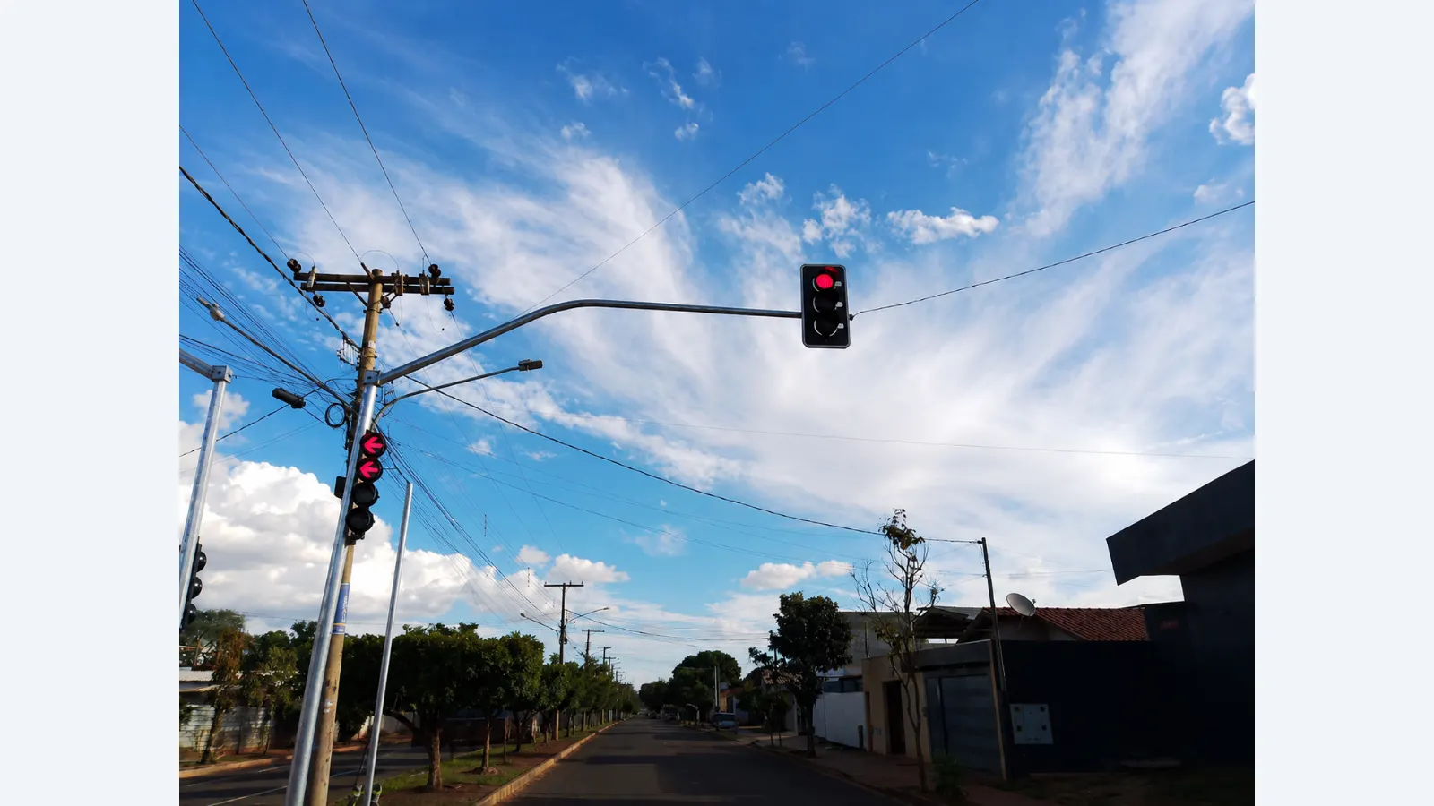 Novo semáforo melhora trânsito em Campo Grande na Rua Zulmira Borba