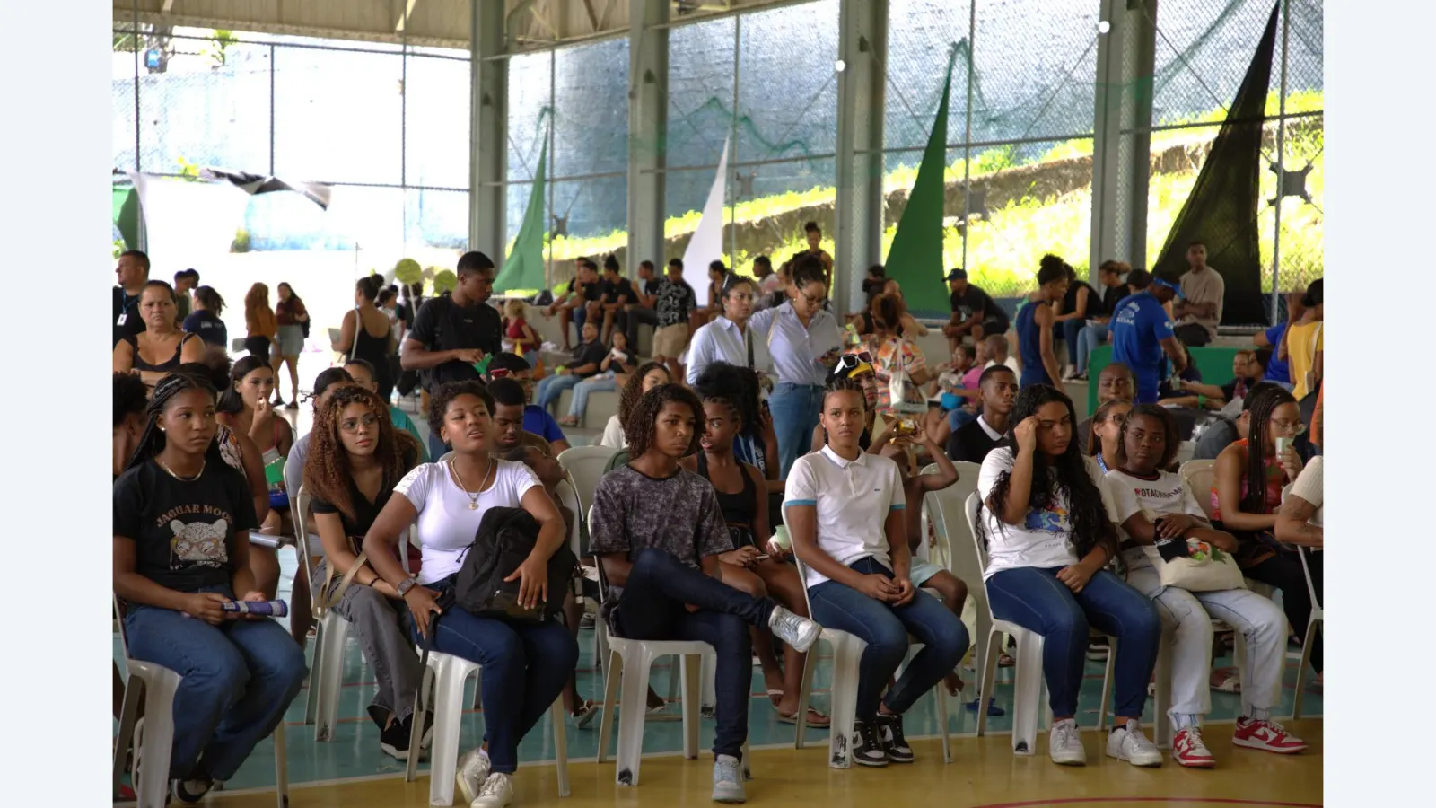 Feira de Oportunidades leva emprego e capacitação à juventude da Pavuna