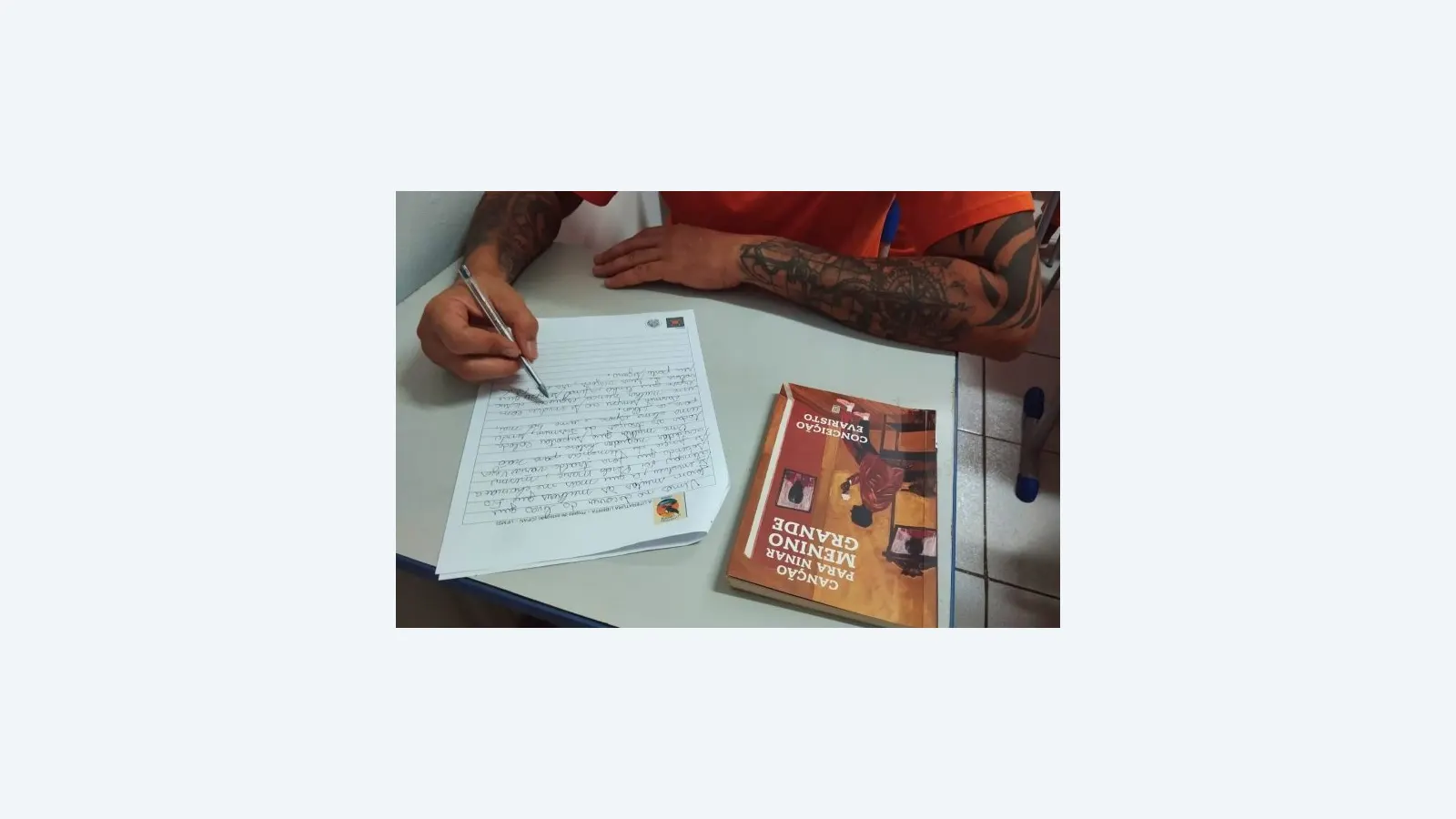 Clube de leitura promove ressocialização em presídios de Corumbá