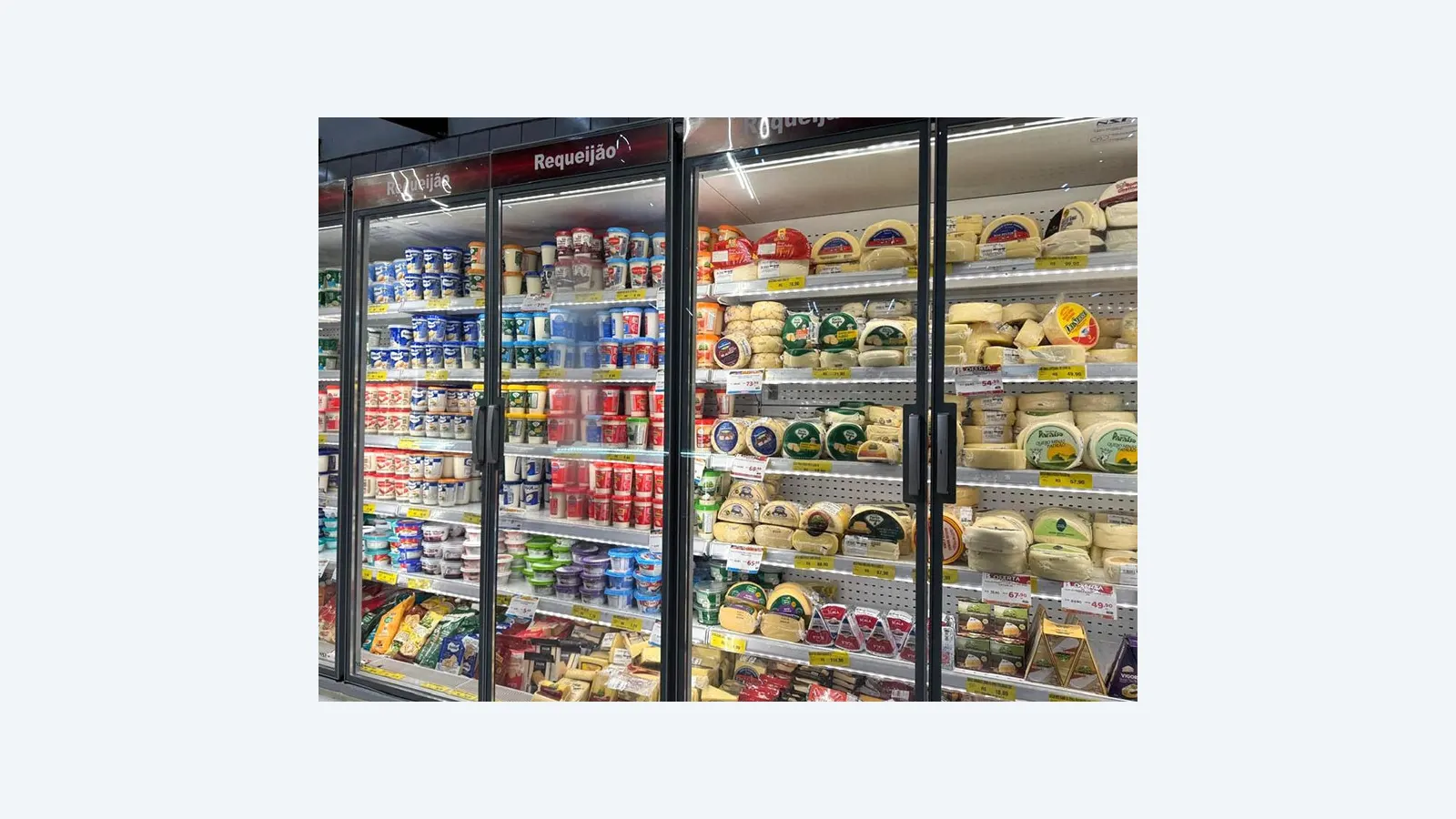 Sobreoferta de leite reduz preços no Brasil e desafia produtores em 2025