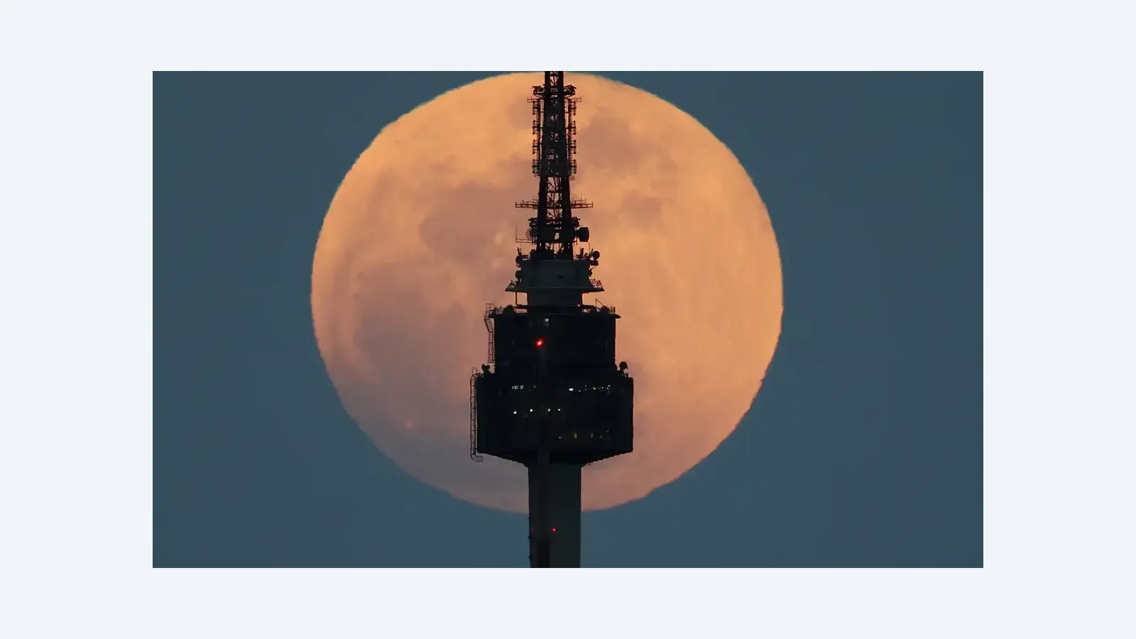Eclipse Lunar Total e Lua de Sangue foram vistos na Região Norte