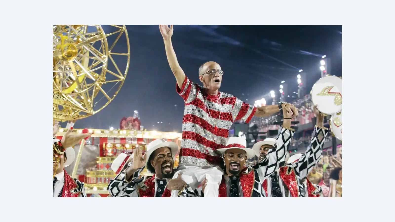 Desfile das Campeãs encerra o Carnaval do Rio com grandiosidade
