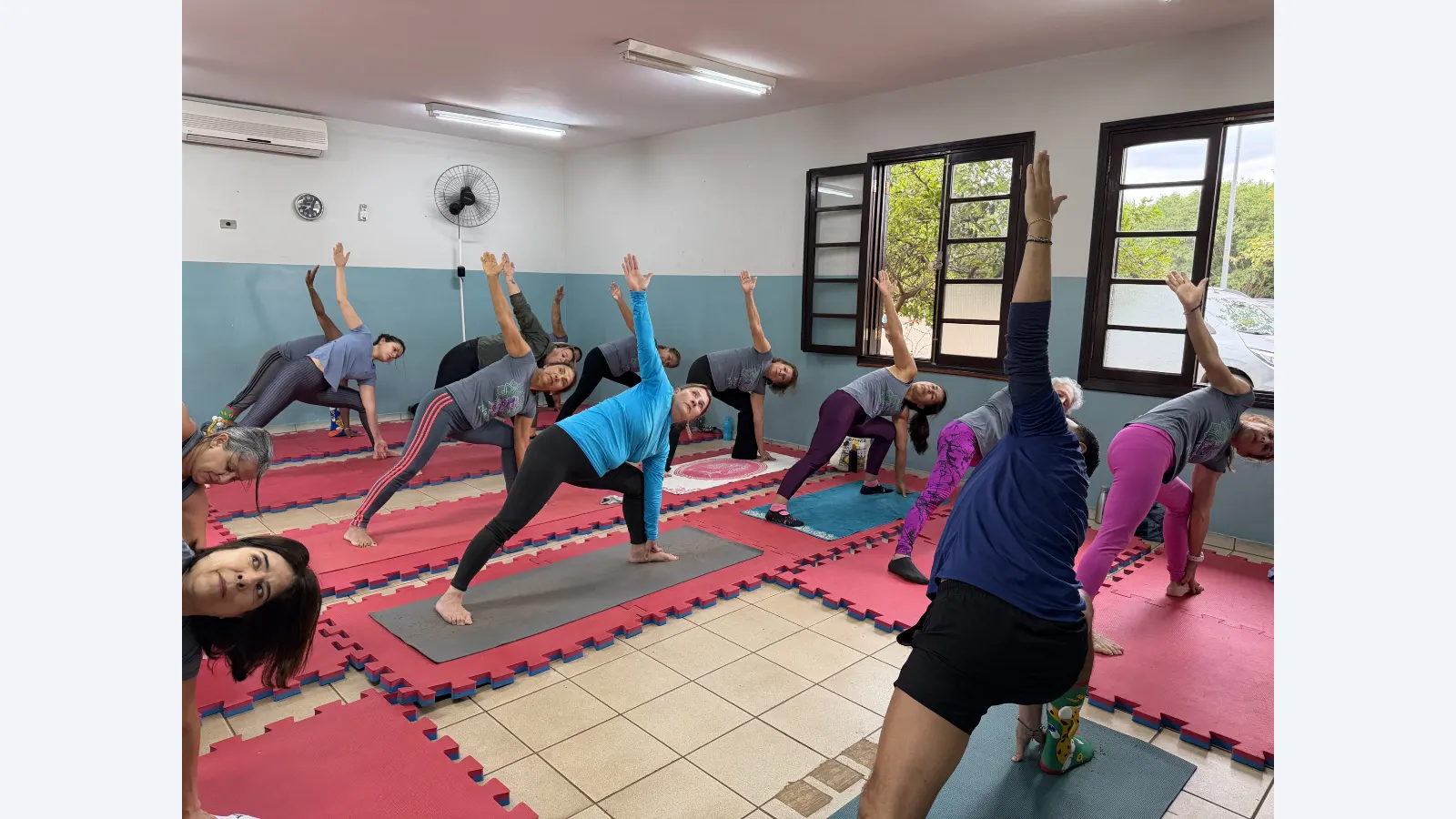 Aulas de Yoga Gratuitas em Campo Grande Promovem Bem-Estar e Qualidade de Vida