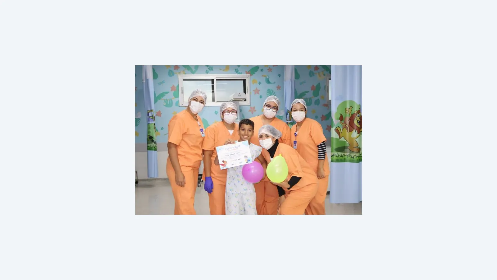 Hospital de Dourados celebra alta com Certificado de Coragem para crianças