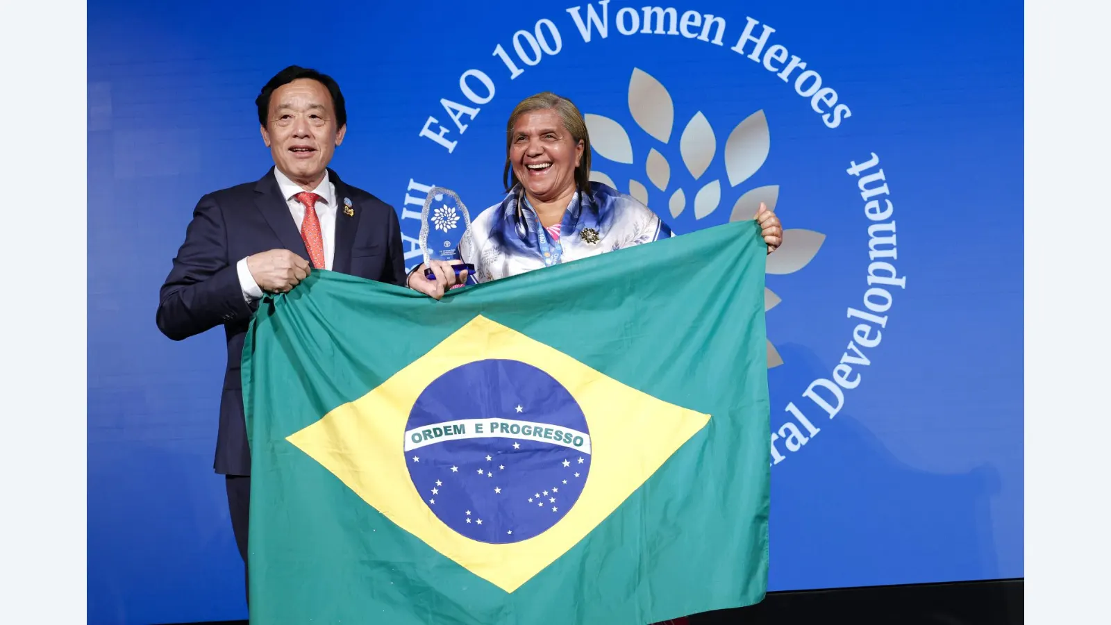 FAO homenageia duas pescadoras brasileiras entre 100 mulheres de destaque