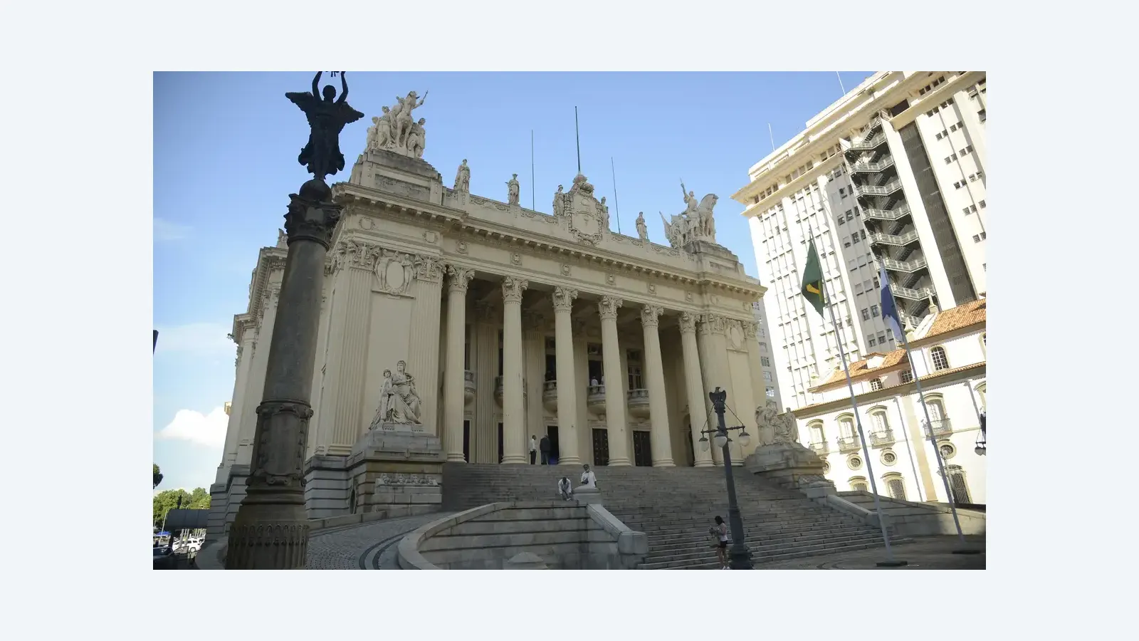 Justiça do RJ rejeita pedido para suspender eleição na presidência da Alerj