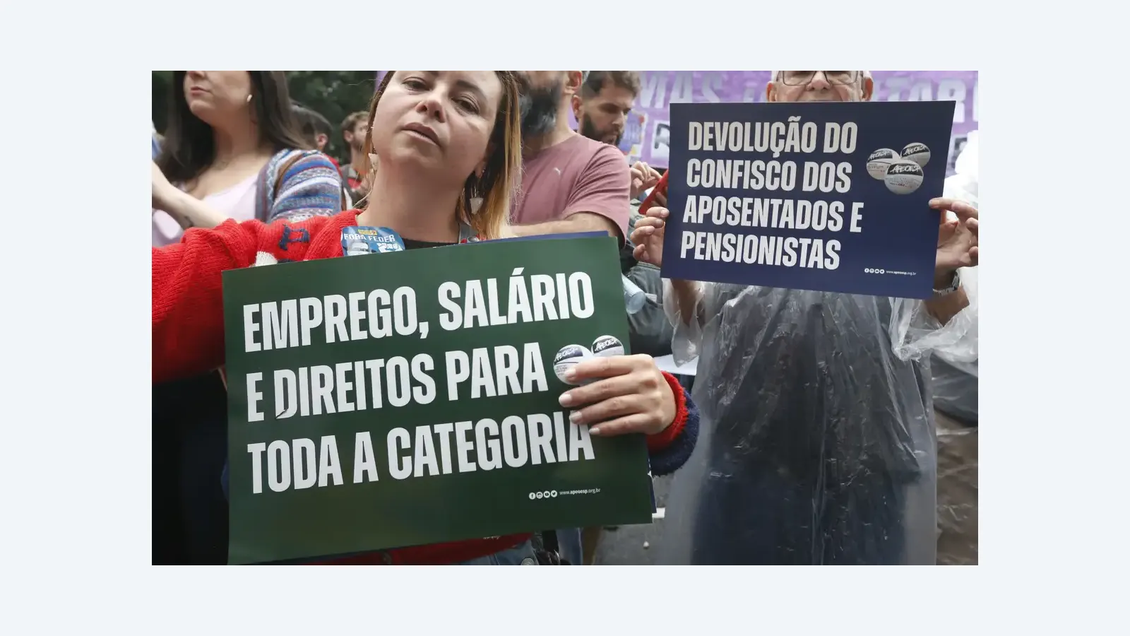 Professores da rede estadual de SP fazem paralisação em protesto por reajuste salarial