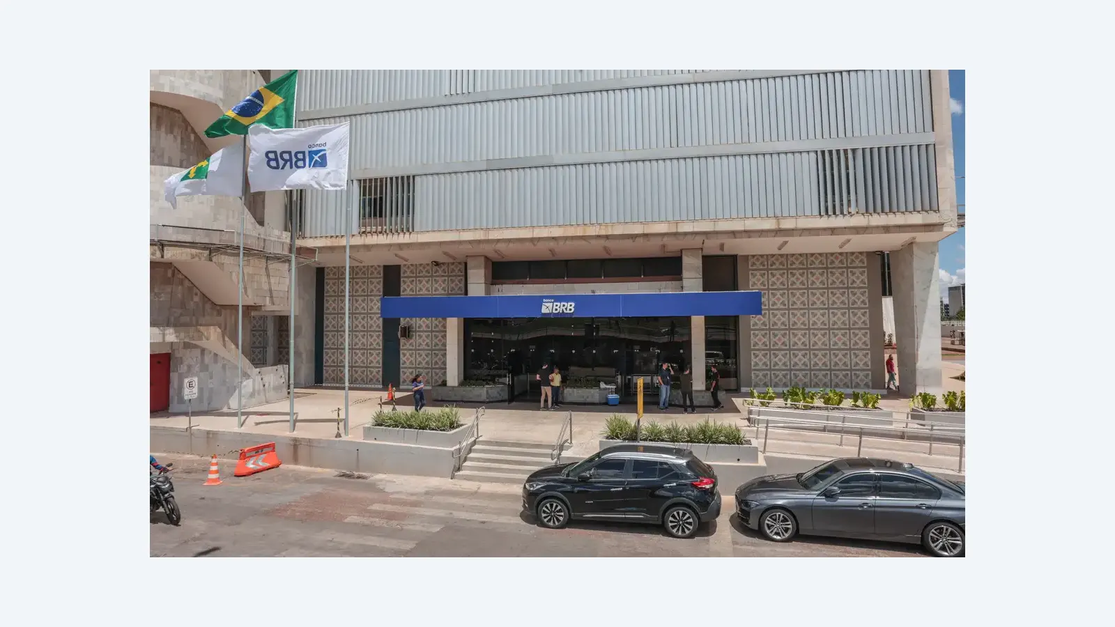 Justiça suspende uso de terrenos públicos para capitalização do BRB