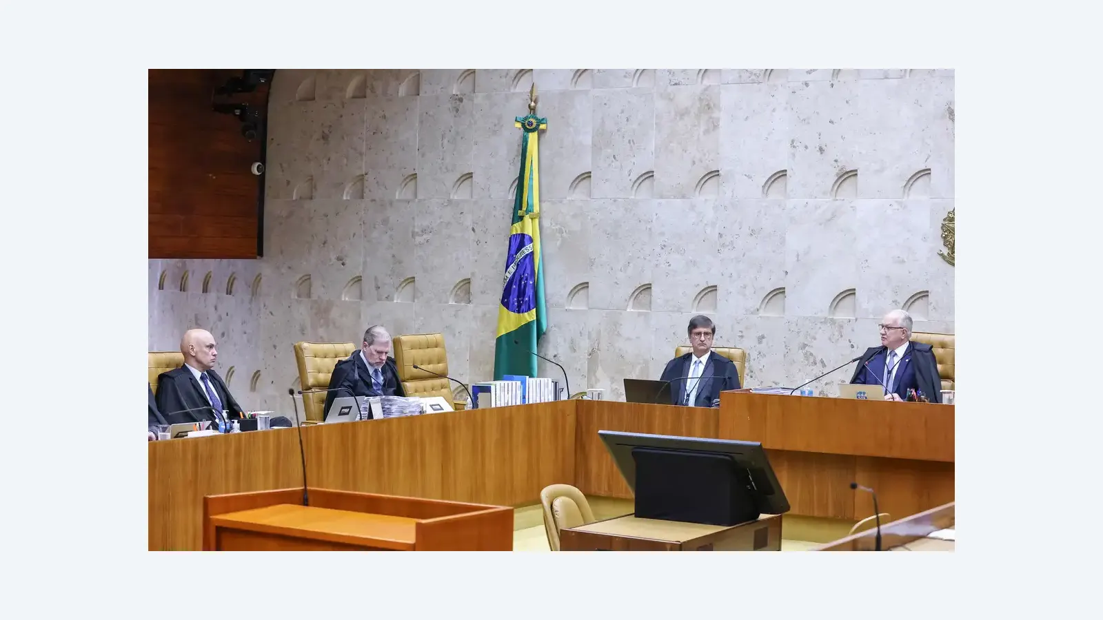 STF retoma julgamento sobre suspensão de pagamentos acima do teto