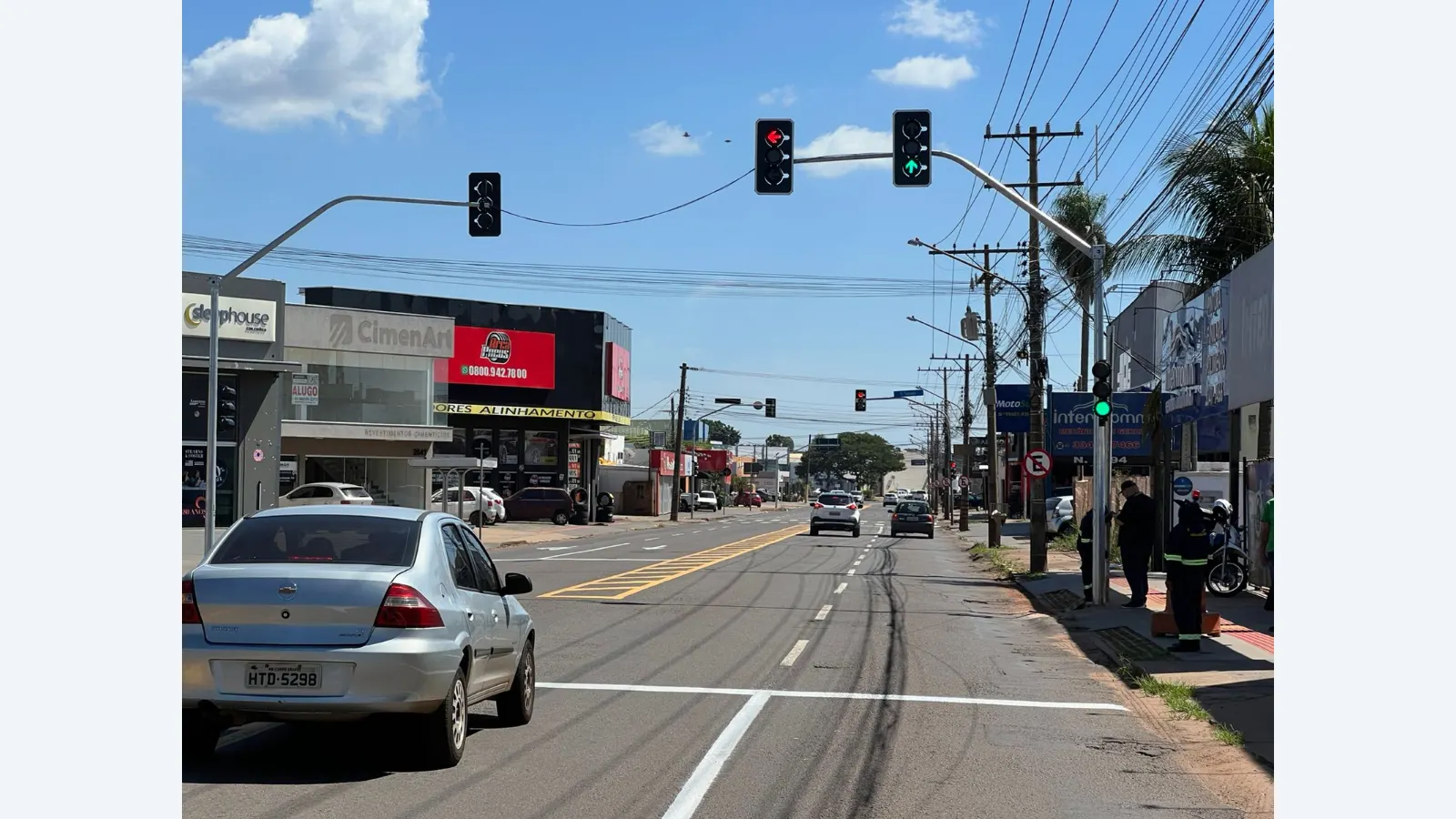 Novo semáforo no cruzamento da Ceará com Maranhão melhora trânsito em Campo Grande