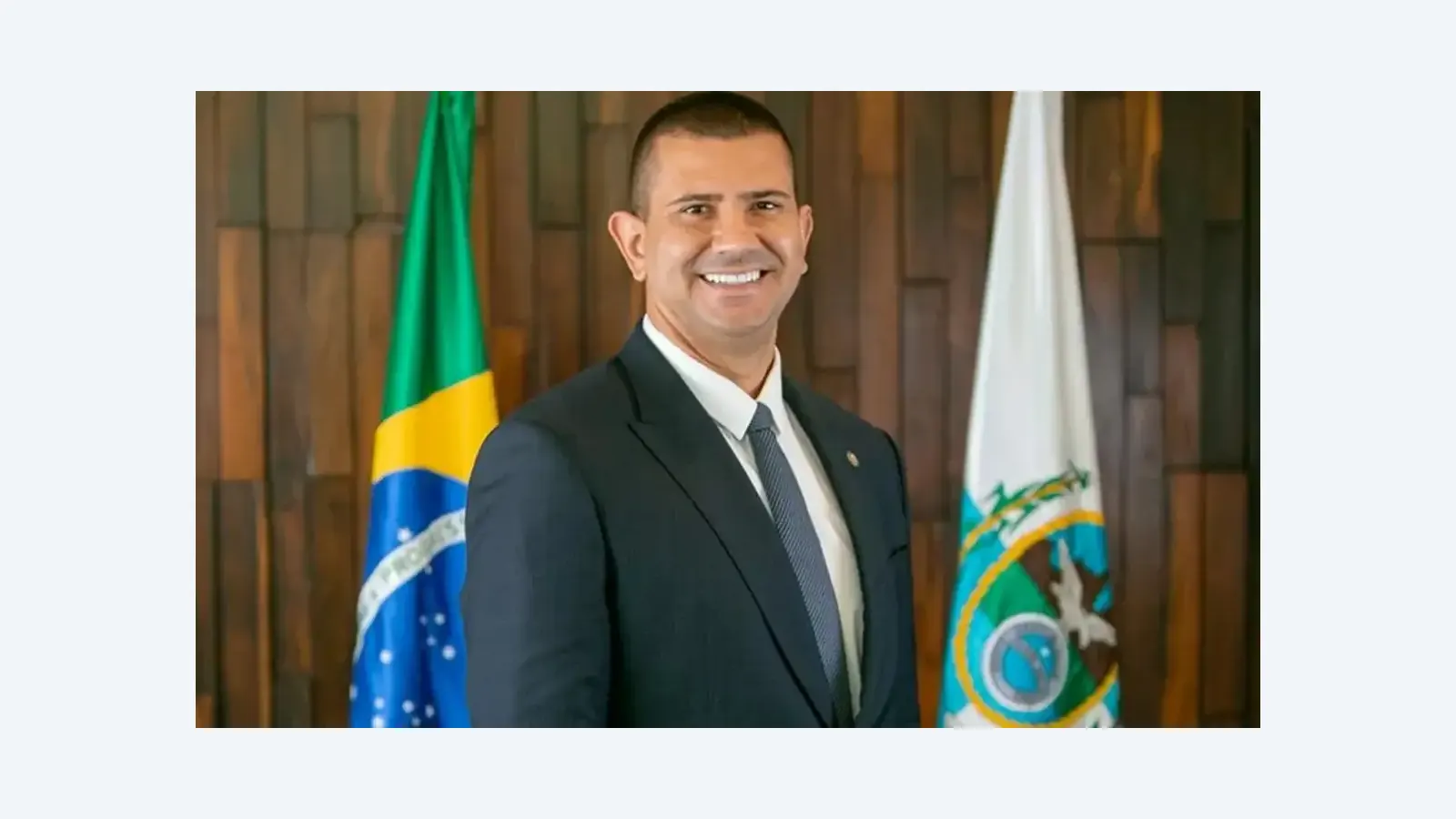 Douglas Ruas assume presidência da Alerj e governo do Rio de Janeiro