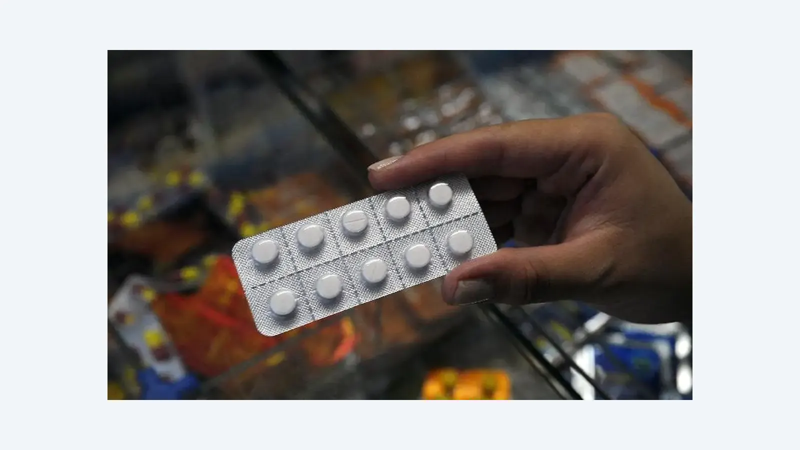 Anvisa determina recolhimento de lote de dipirona por desvio de qualidade