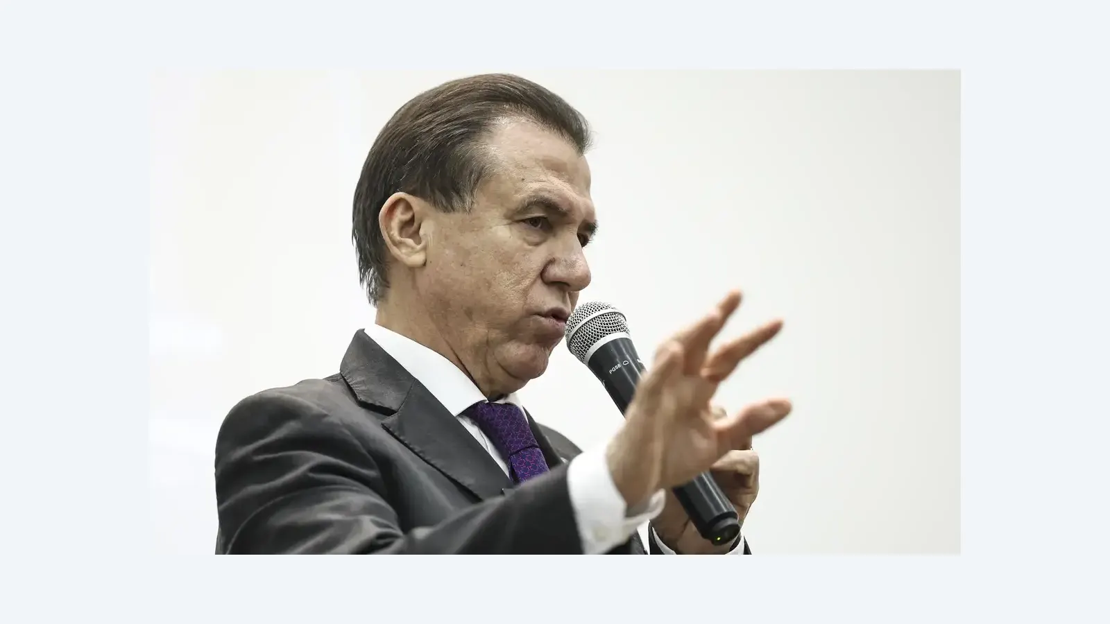 Governo pode acelerar projeto para acabar com escala 6x1 no trabalho