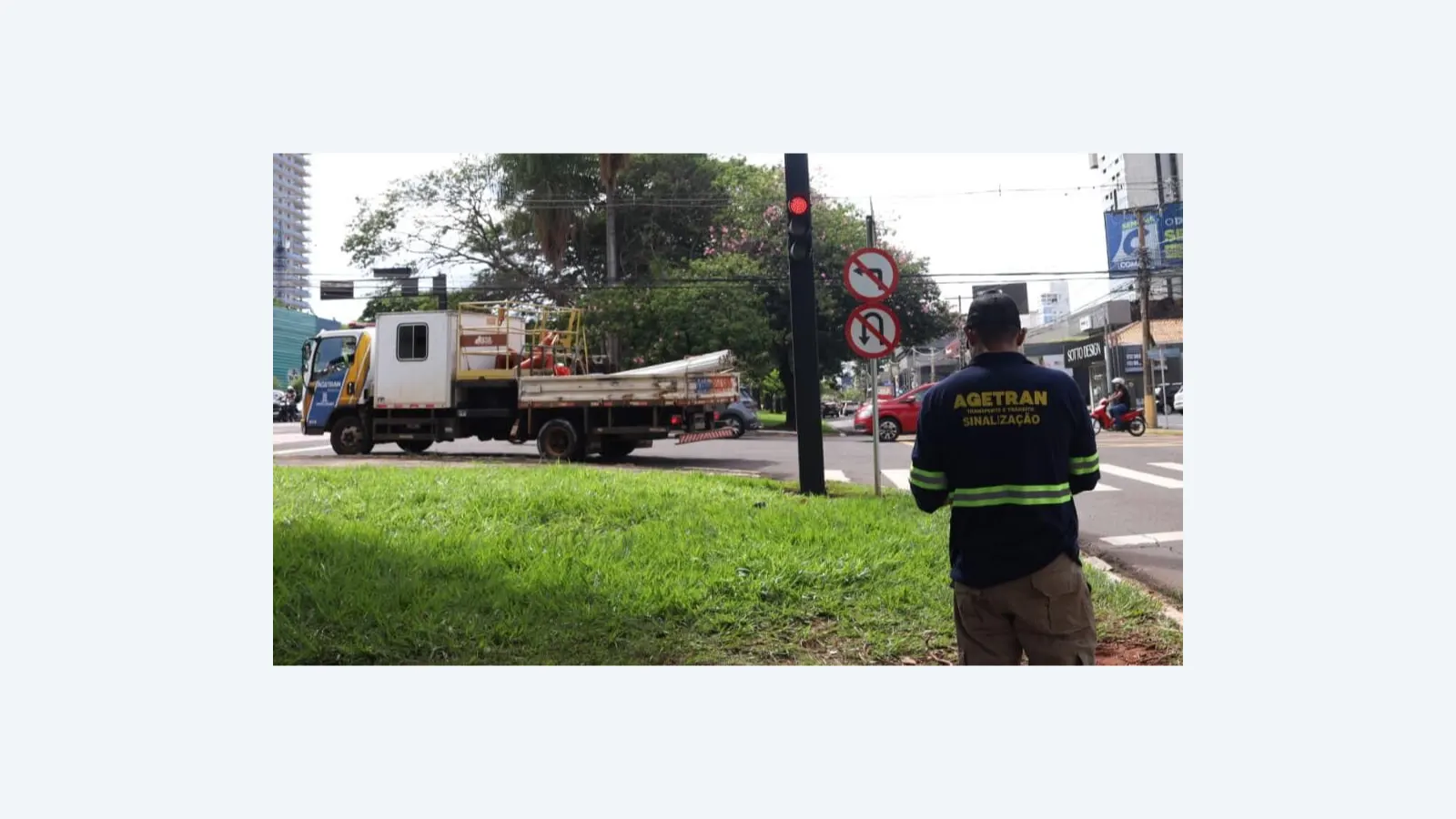 Agetran muda sentido de ruas e instala semáforos no São Francisco em Campo Grande