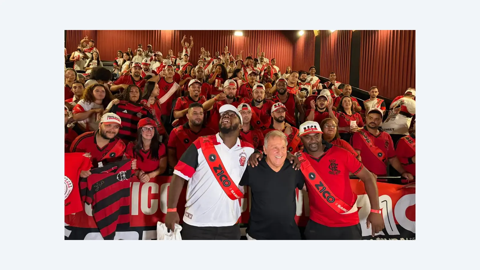 Documentário sobre Zico emociona público na pré-estreia no Rio