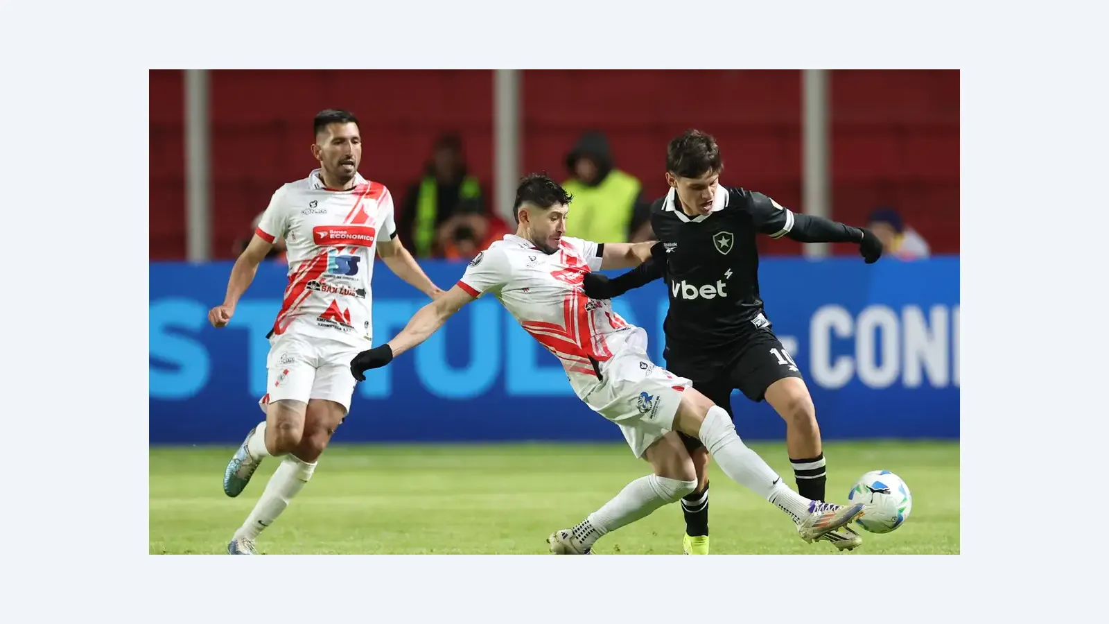 Botafogo perde para Nacional Potosí e complica vaga na Libertadores