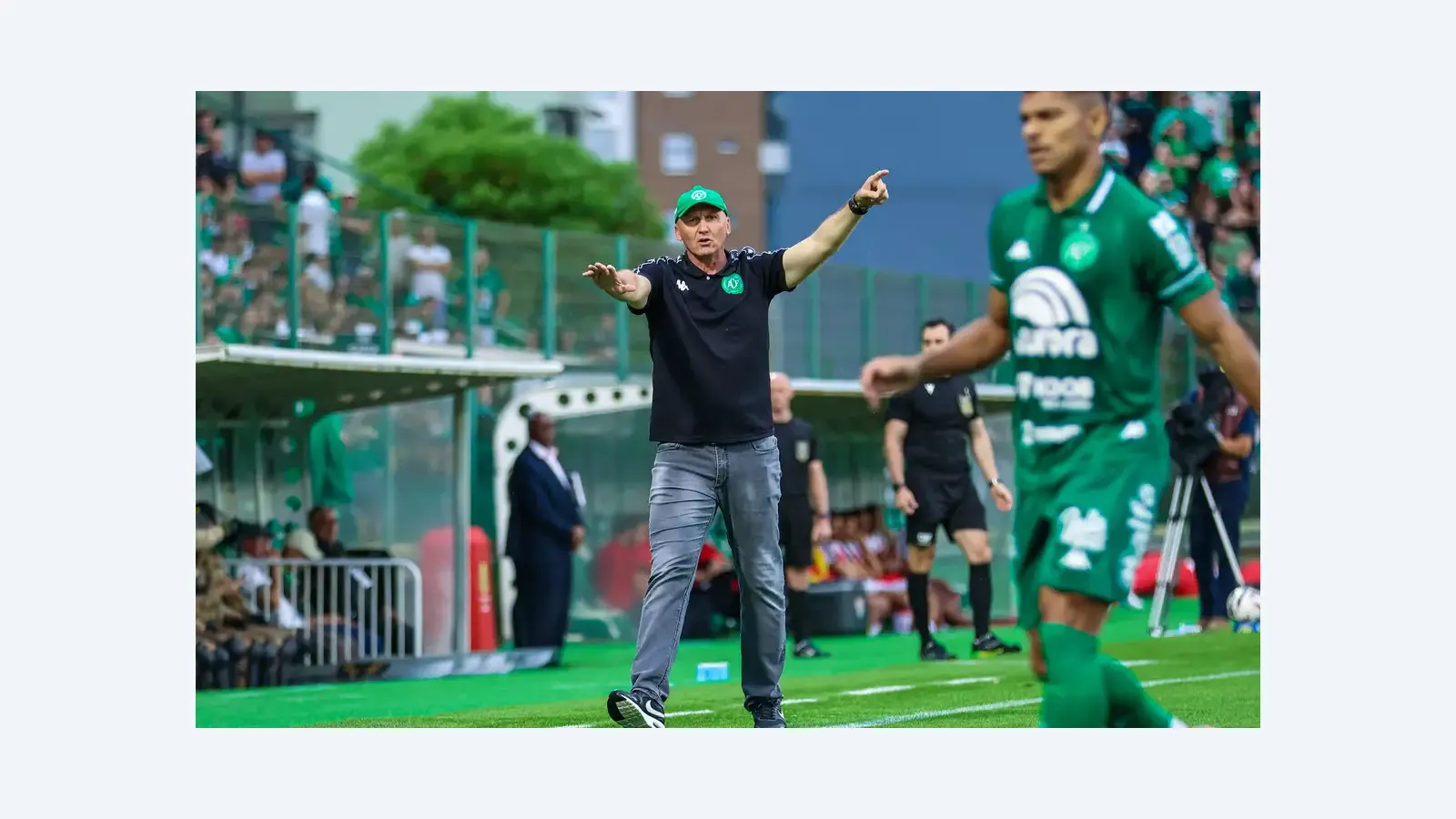 Chapecoense demite técnico Gilmar Dal Pozzo após derrota na Série A