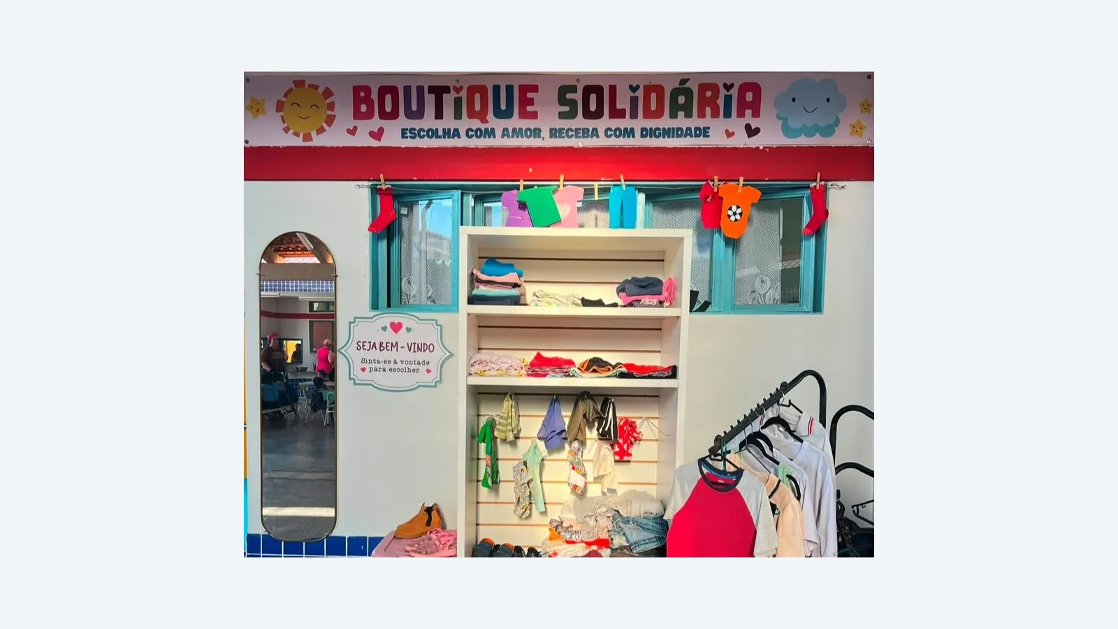 Emei Professora Daniela Colman Inaugura Boutique Solidária no São Conrado
