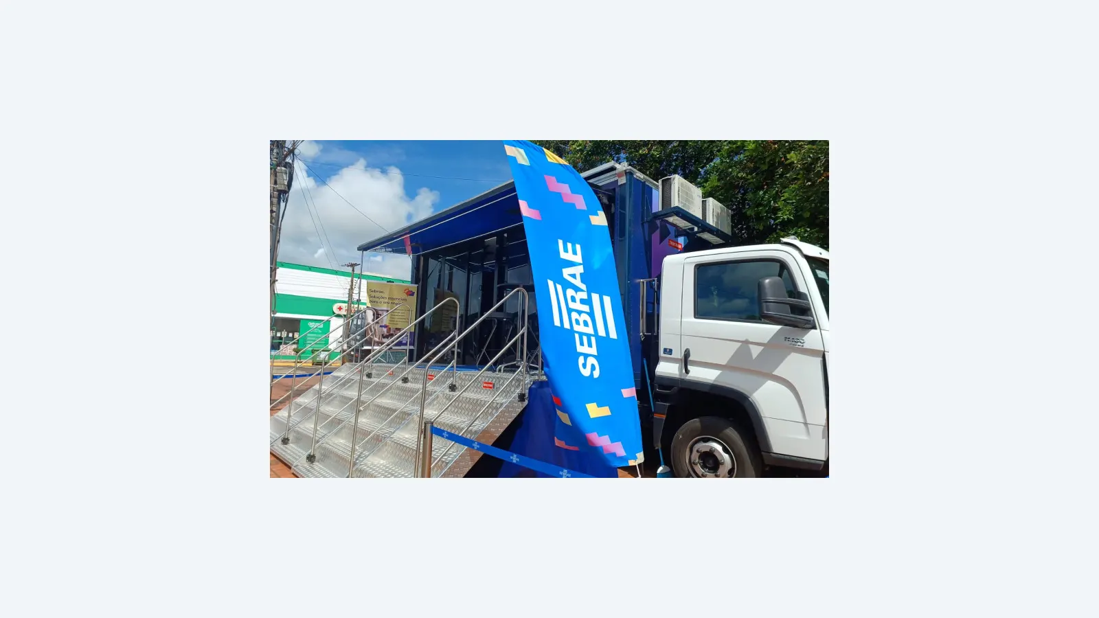 Sebrae Móvel leva suporte técnico a pequenos negócios da região Norte