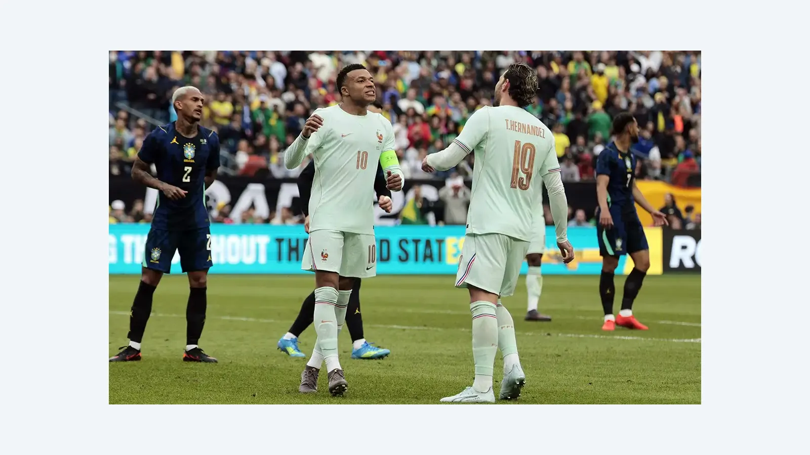 França lidera ranking da Fifa; Brasil cai para 6ª posição antes da Copa
