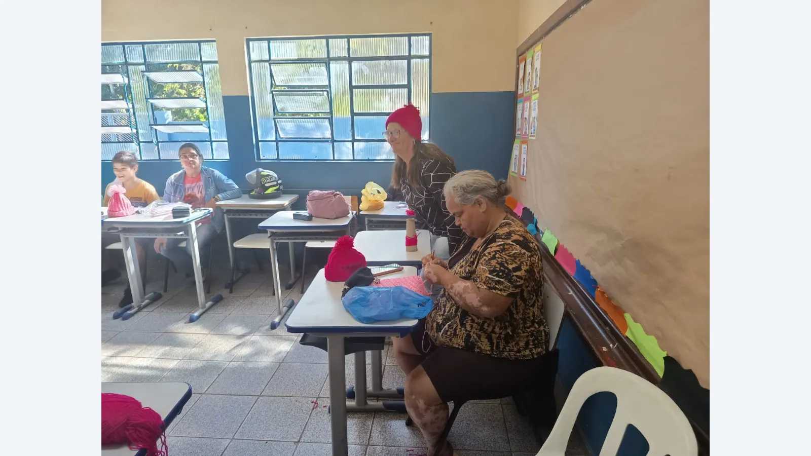 Curso de Crochê da Semu Capacita 30 Mulheres em Campo Grande