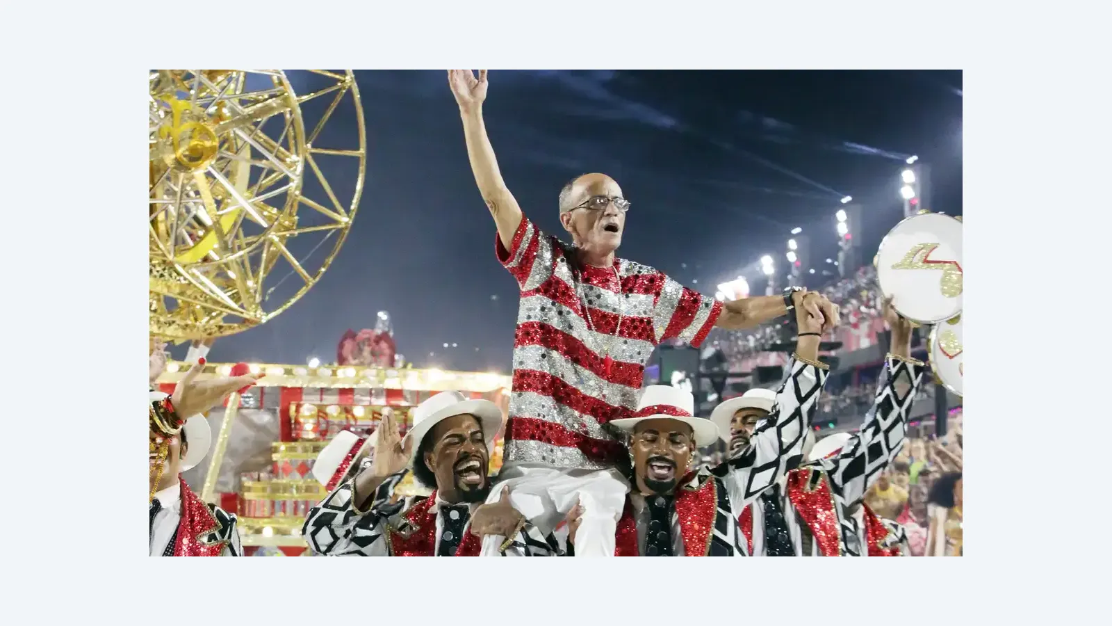 Mestre Ciça e Viradouro brilham no desfile das campeãs no Rio