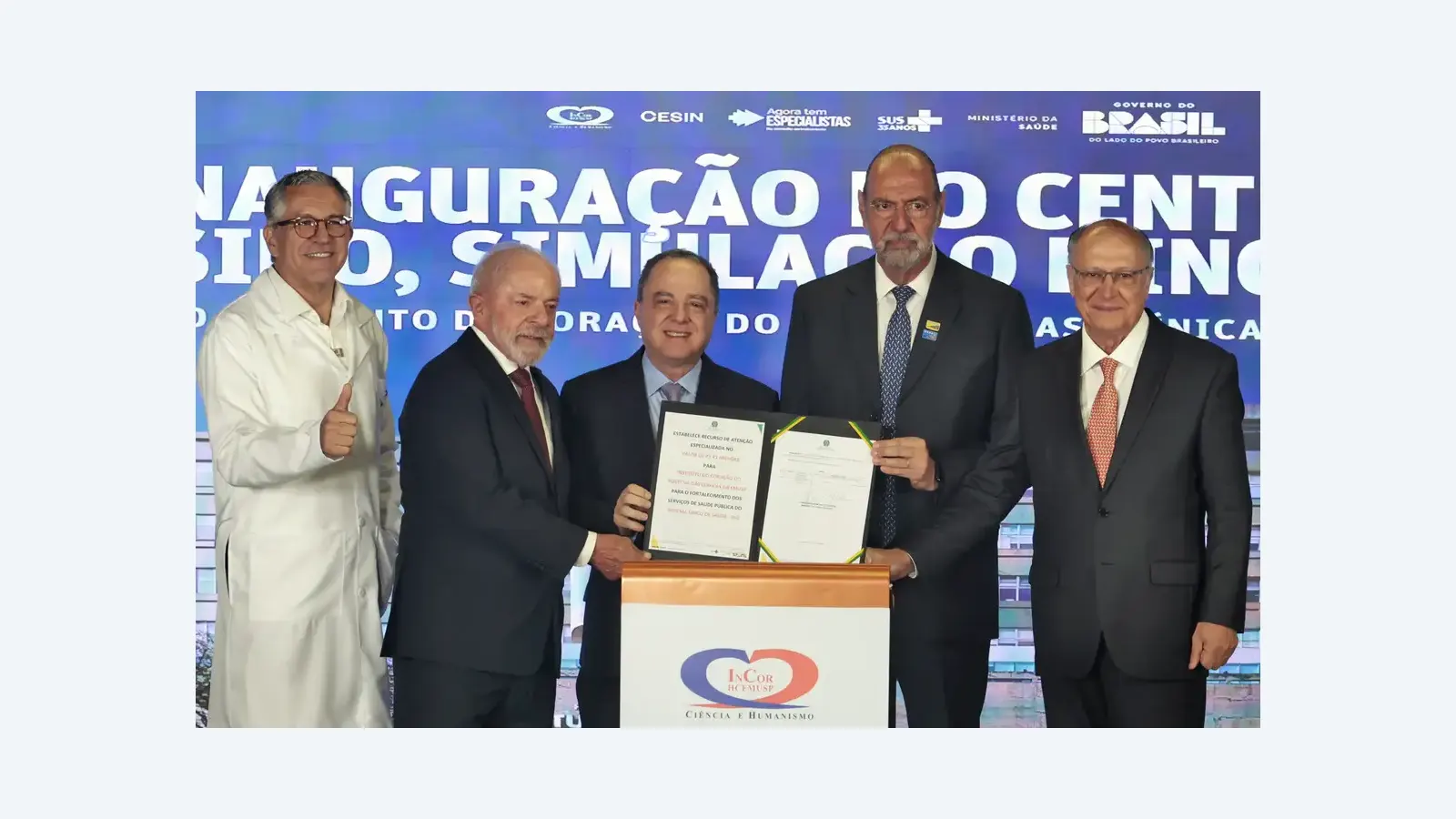 Lula sanciona lei do marco regulatório para vacinas contra o câncer no Brasil