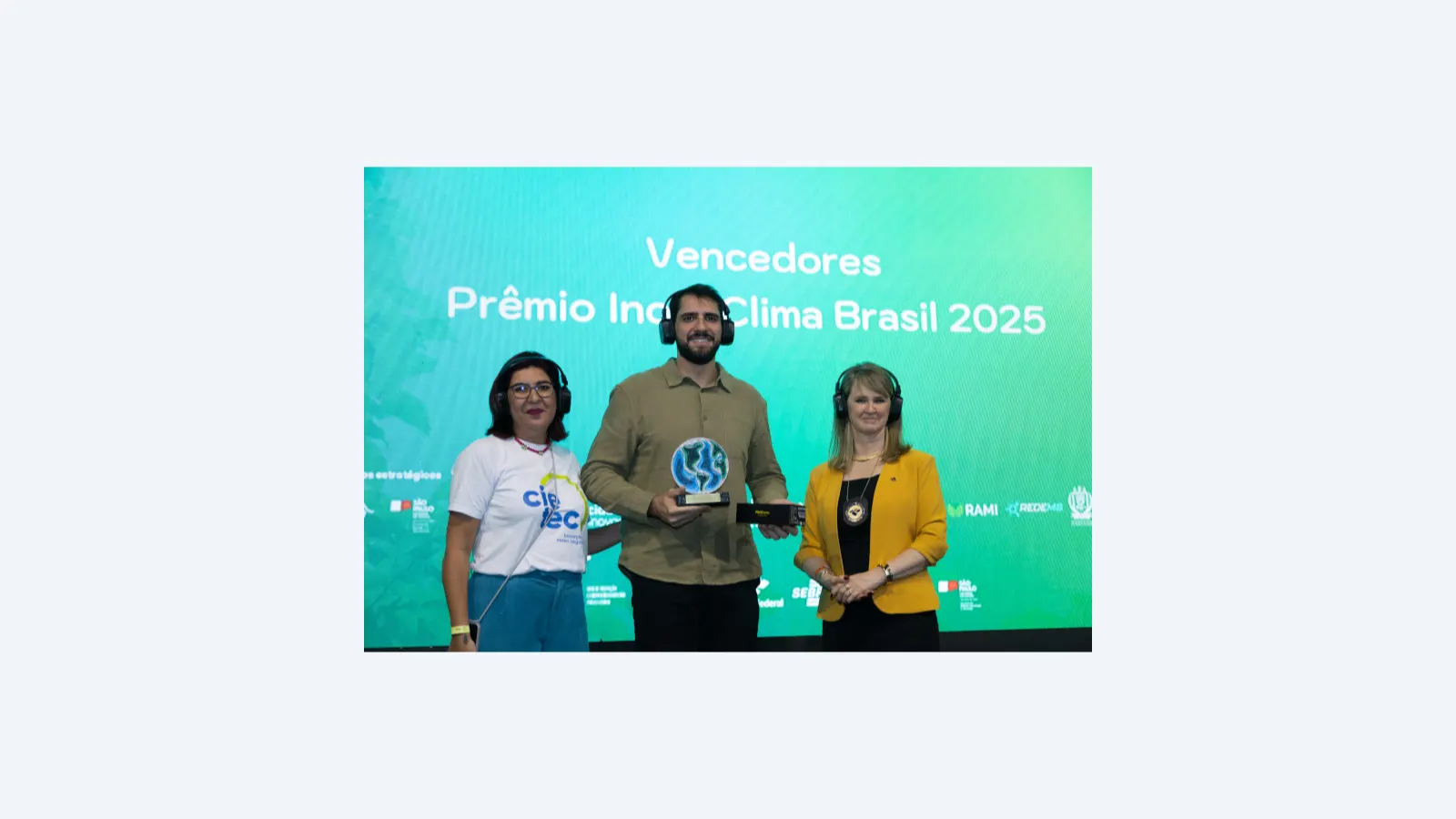 Startup PollinTech conquista prêmio por inovação em agricultura sustentável