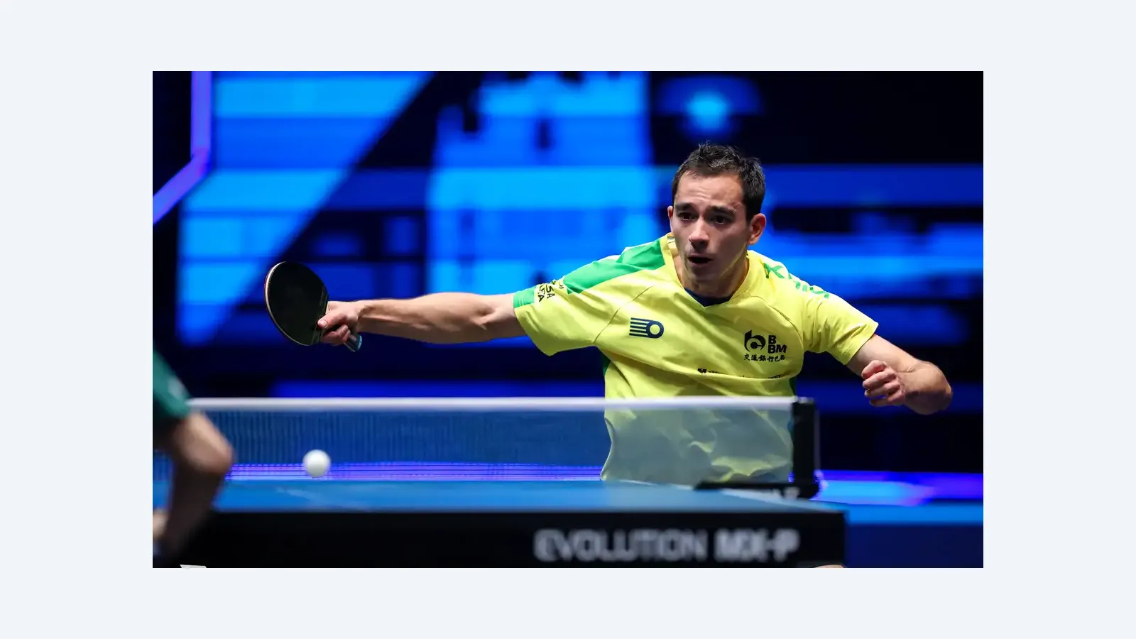 Hugo Calderano avança às quartas no WTT Champions na China