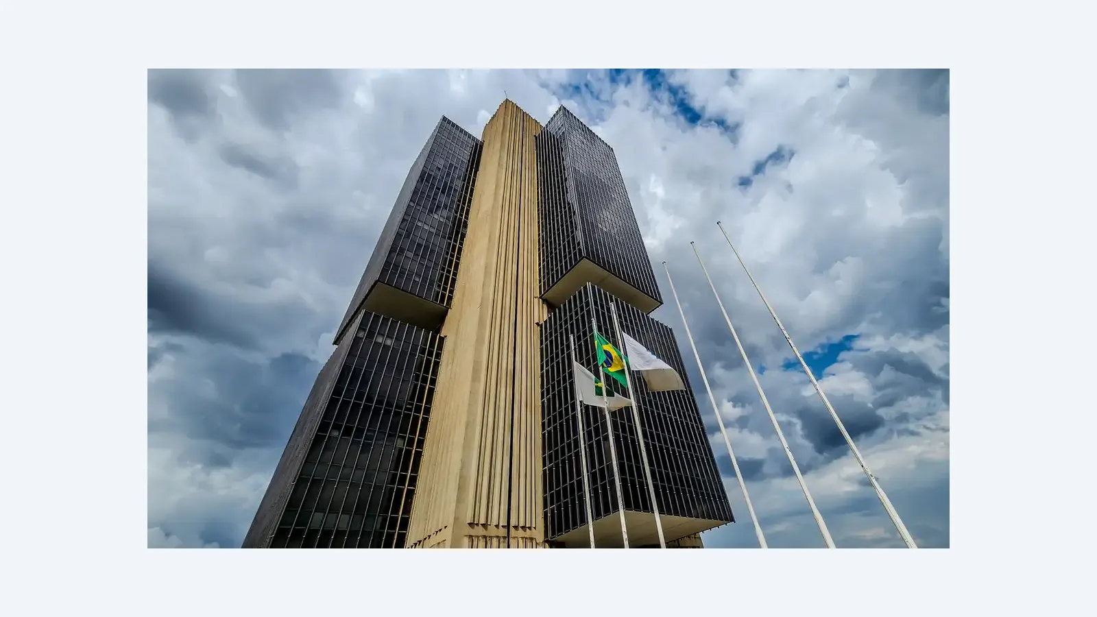 Déficit das contas externas do Brasil diminui em janeiro de 2026