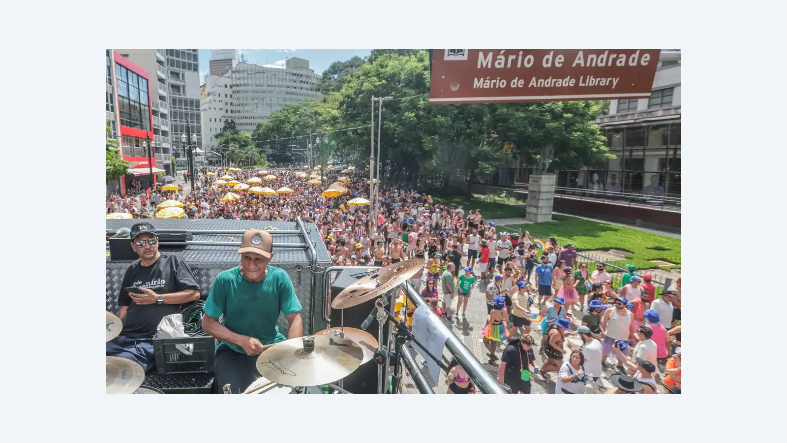 Carnaval no Centro de São Paulo traz axé e blocos tradicionais