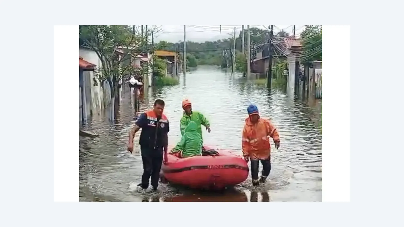 Litoral de São Paulo em alerta máximo por chuvas intensas