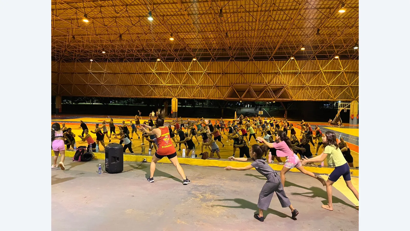 Aulas Gratuitas de Ritmos Chegam ao Parque Residencial Maria Aparecida Pedrossian