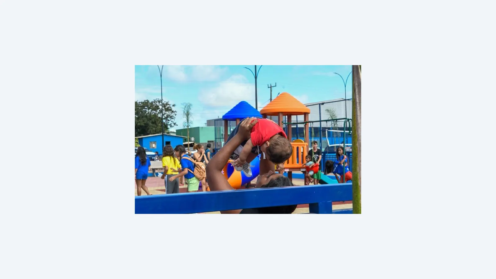 Vista Alegre inaugura primeira praça e avança em saneamento e educação