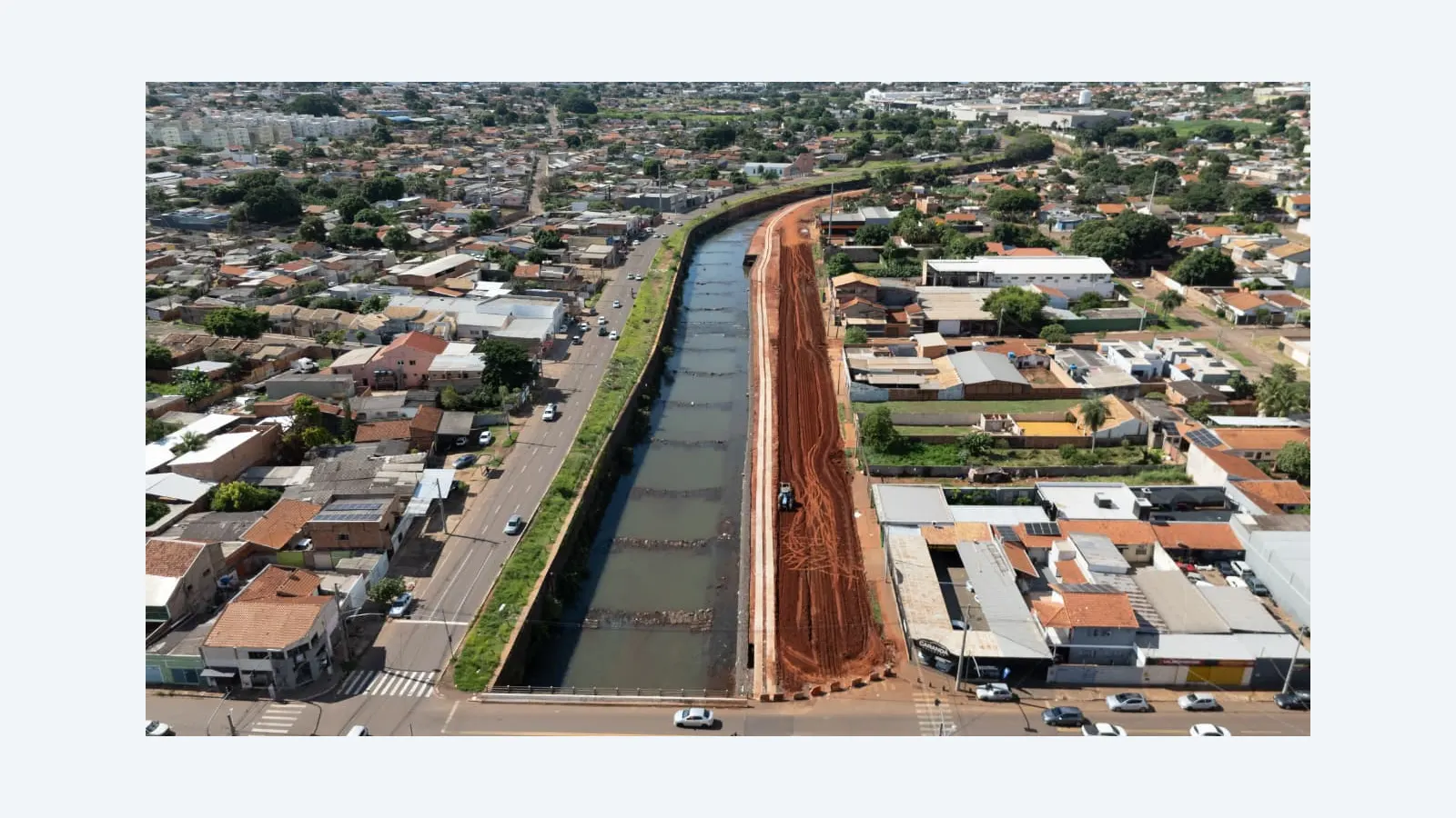 Obra na Avenida Ernesto Geisel avança para etapa de asfaltamento em Campo Grande