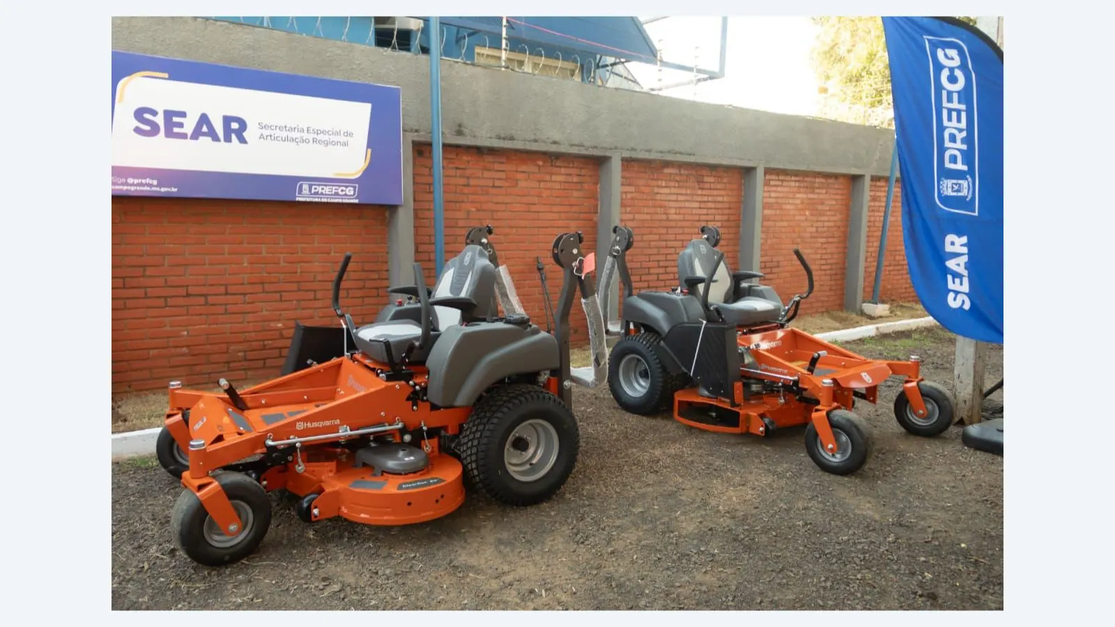 Prefeitura de Campo Grande entrega novos microtratores para zeladoria urbana
