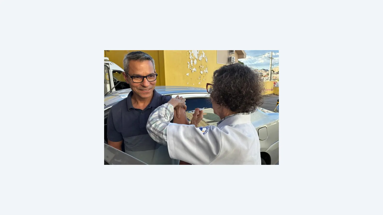 Drive-thru de vacinação contra Influenza aplica mais de 10 mil doses em Campo Grande