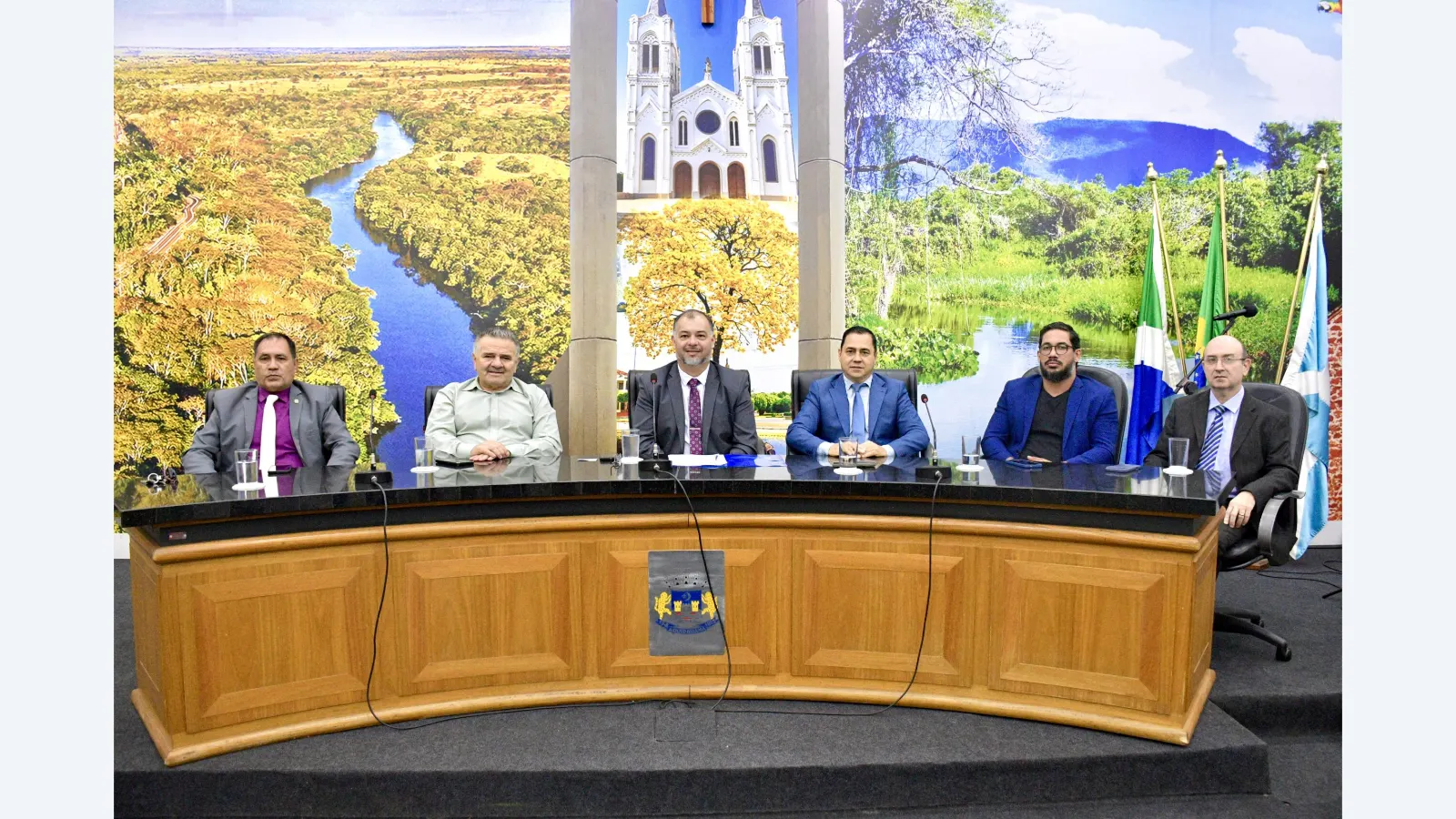 Câmara Municipal de Aquidauana Prestigia Pastores em Sessão Solene