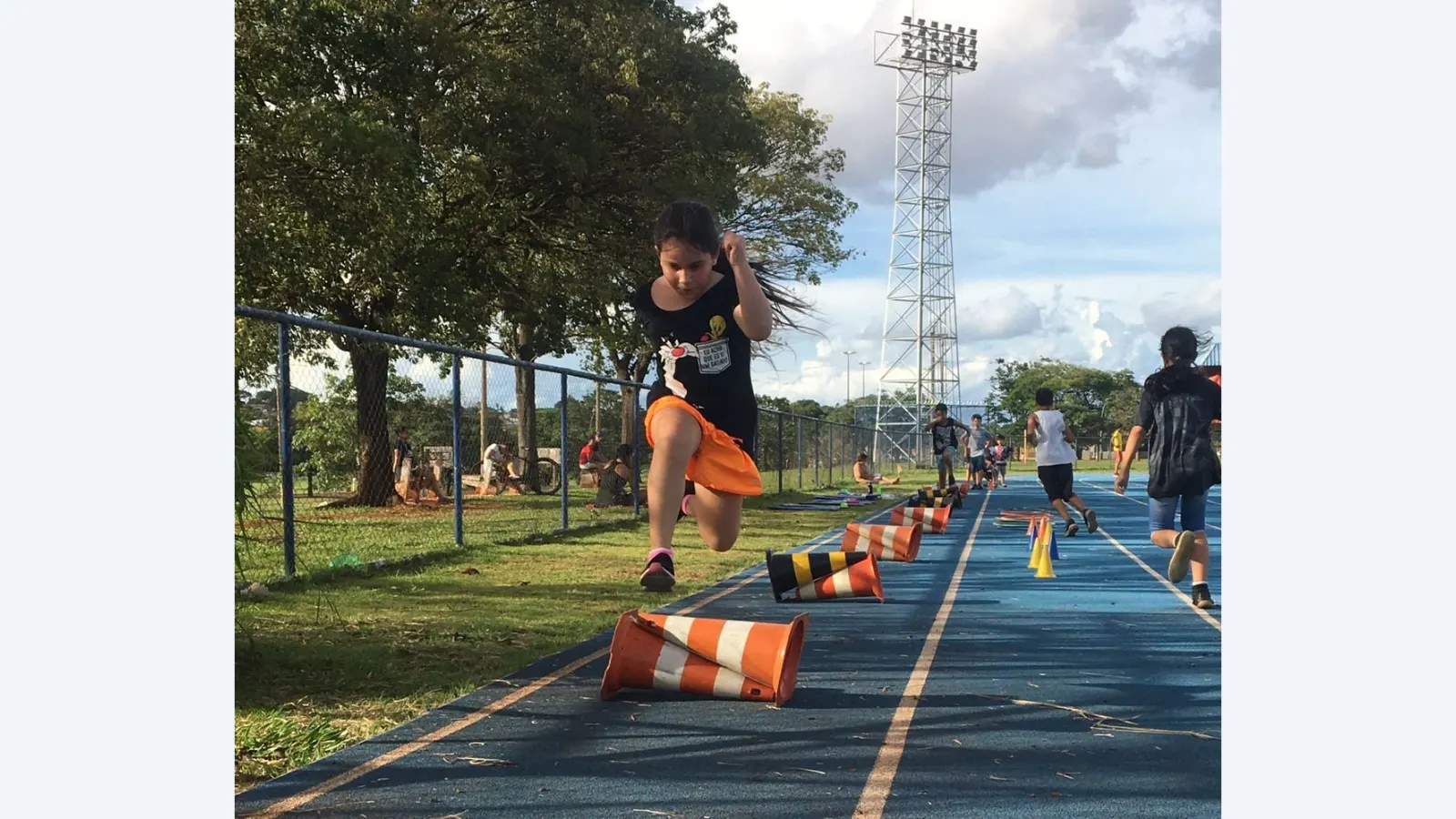 Auxílio-Atleta entrega R$ 60 mil a 25 atletas em Campo Grande