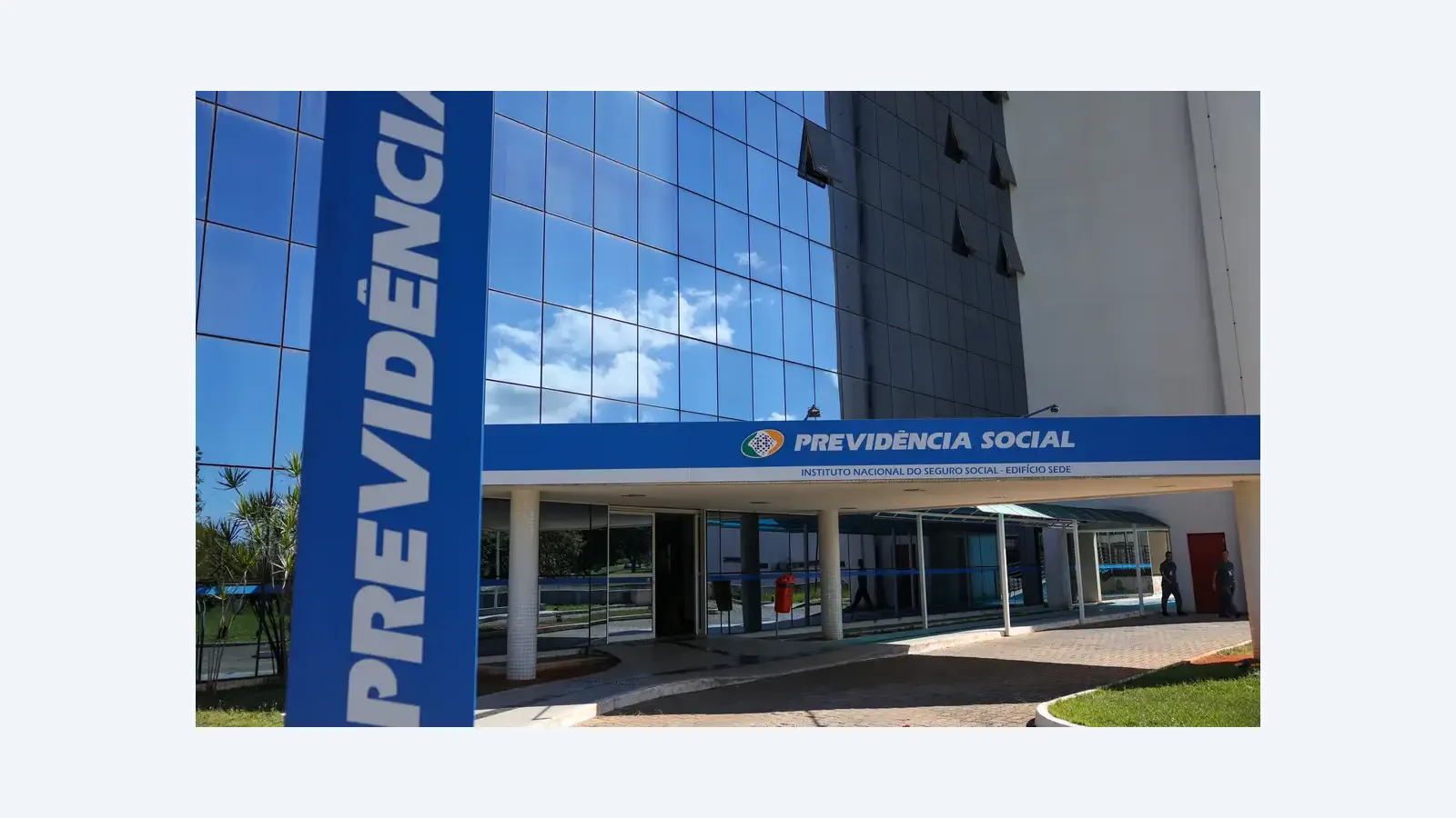 INSS suspende empréstimos consignados do C6 Consig a aposentados
