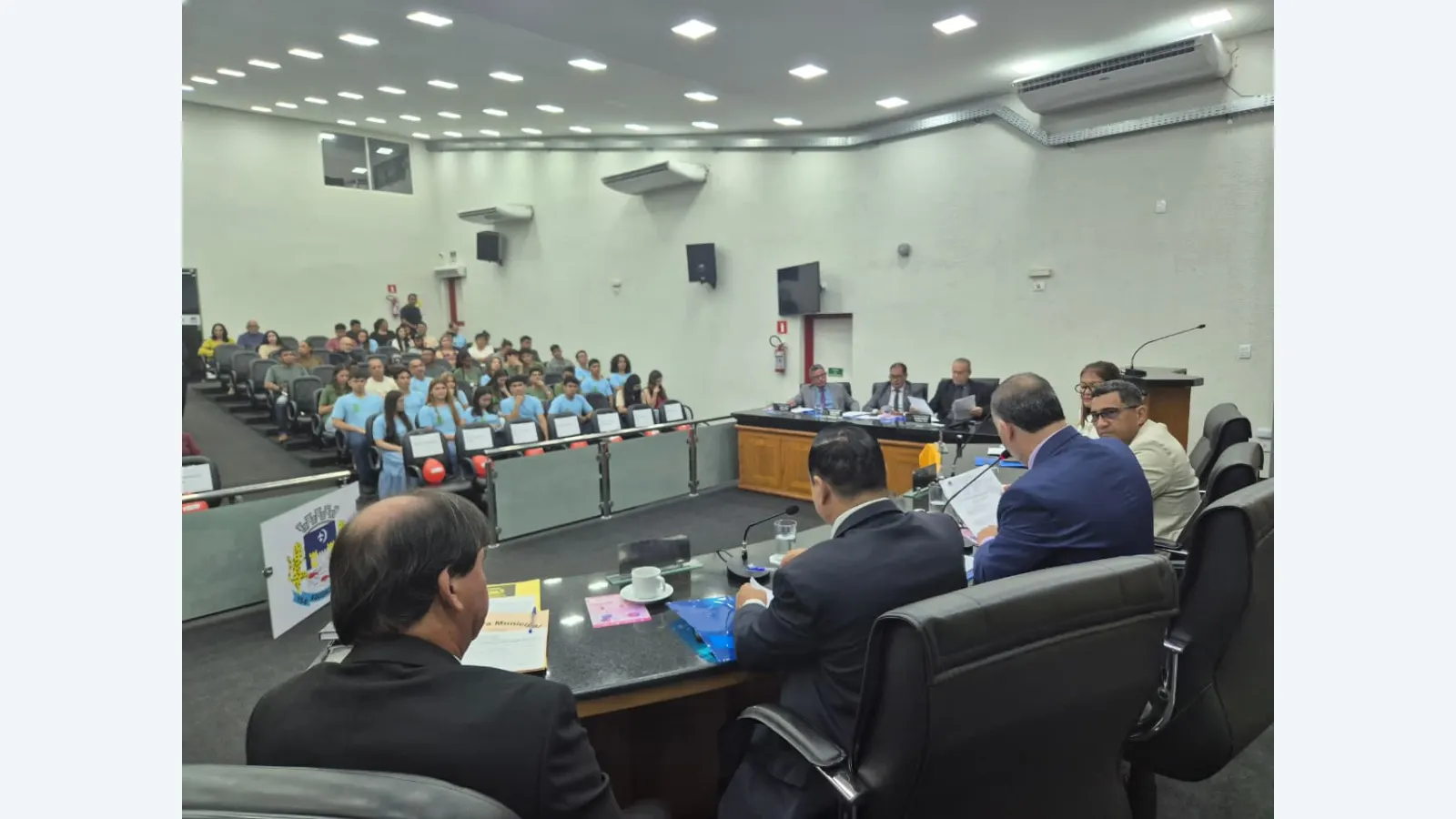 Aquidauana Comemora Dia Estadual de Combate ao Feminicídio com Sessão Especial