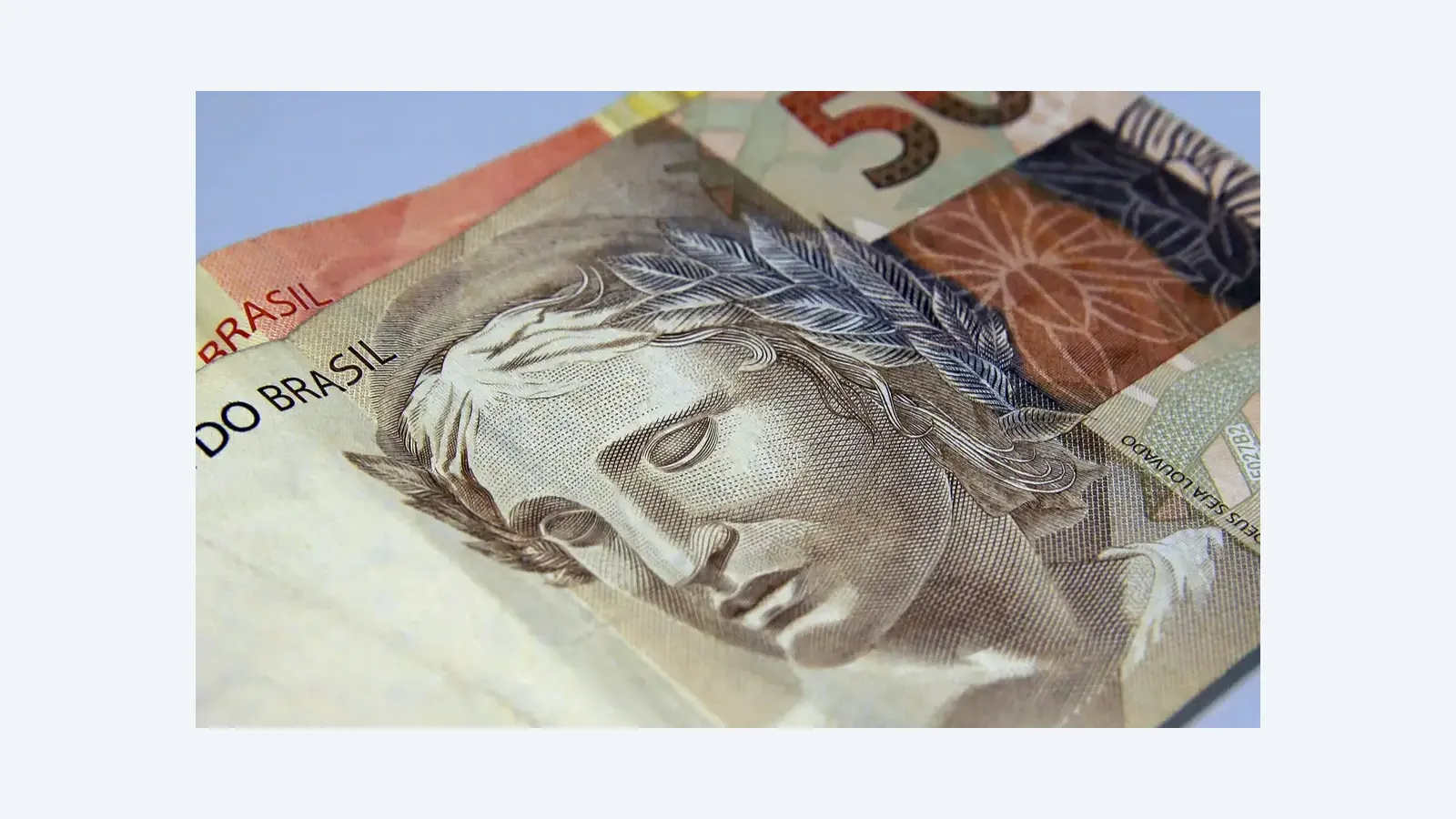 Caixa libera abono salarial para nascidos em fevereiro com até R$ 2.766
